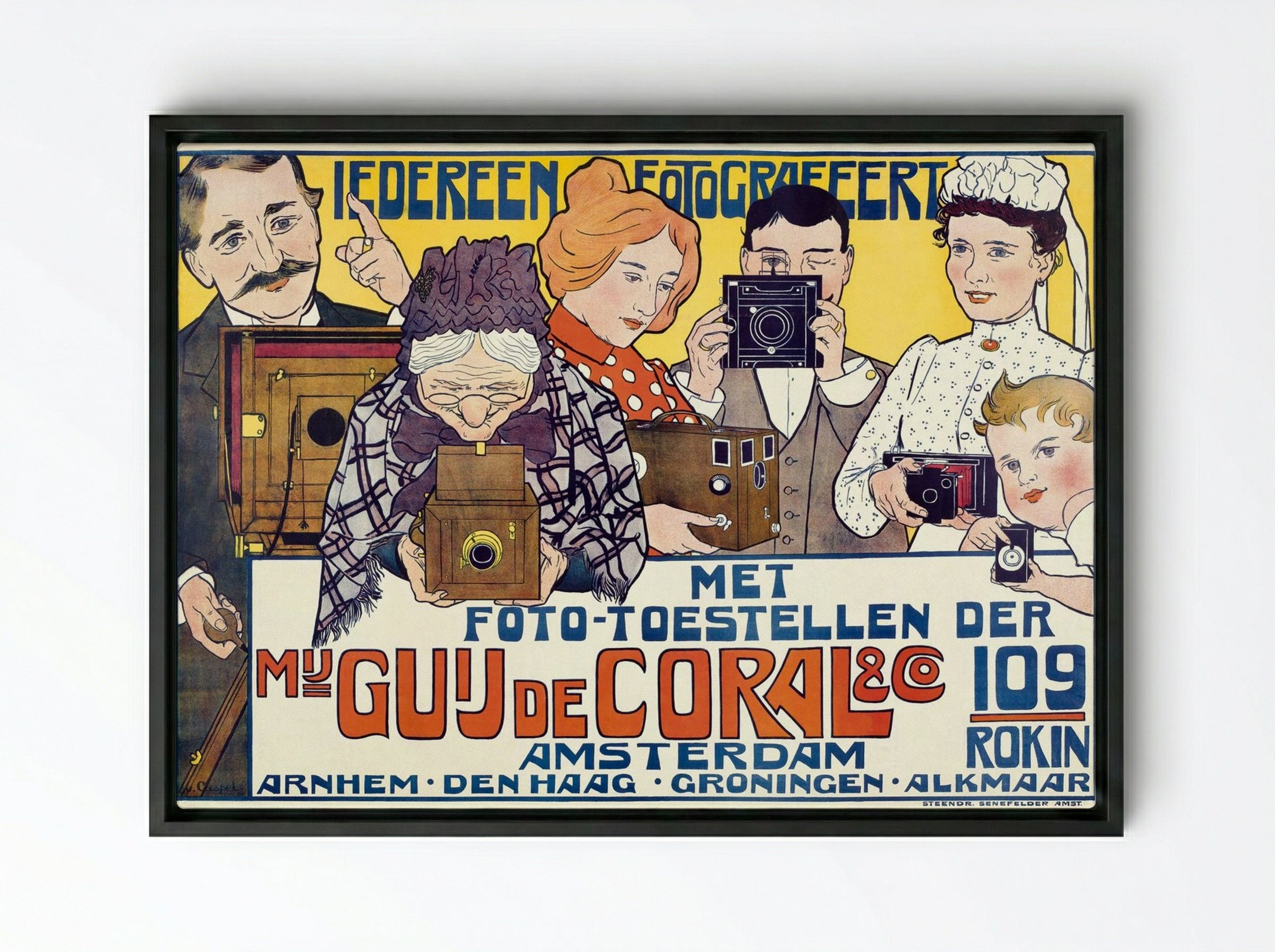 Iedereen Fotografeert (Everyone Photographs) - Johann Georg van Caspel - Framed Canvas Black