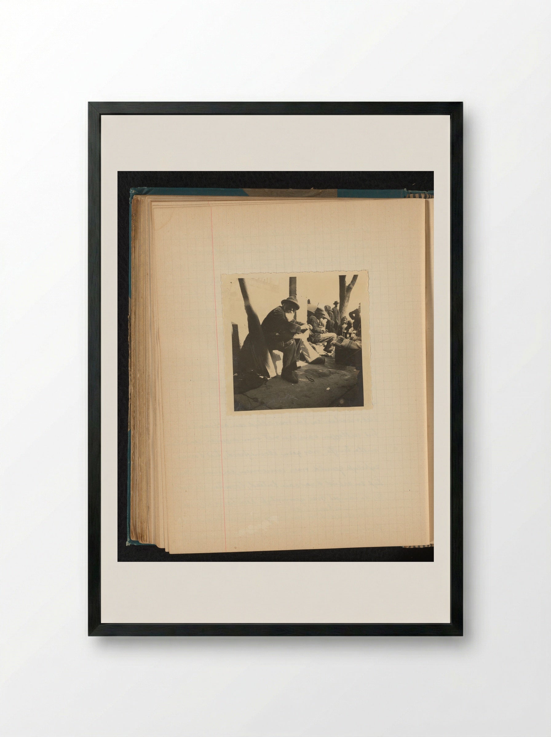 Ambachtsman op een markt in Corsica - Théodore van Lelyveld - Framed Print Black
