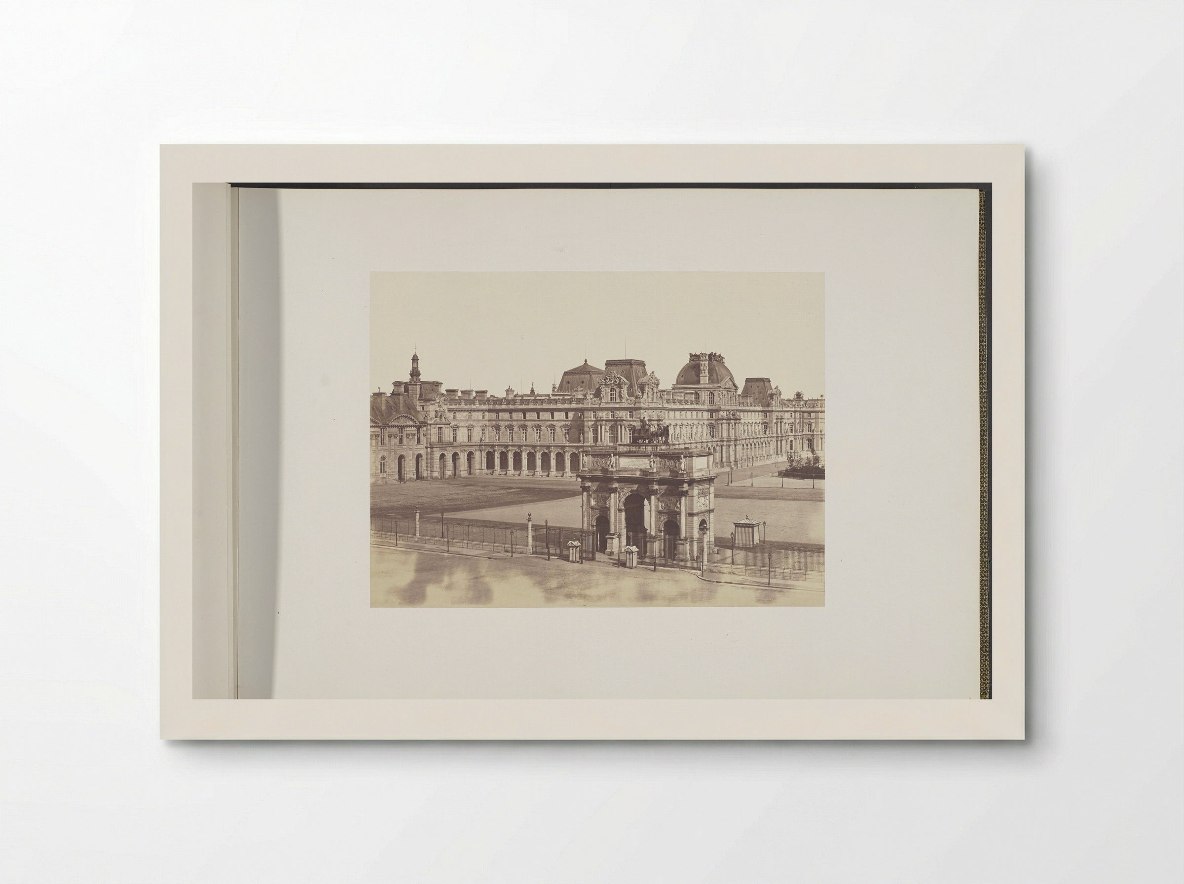 Arc de Triomphe du Carrousel and the Cour Napoléon from the Tuileries - Édouard Denis Baldus - Poster