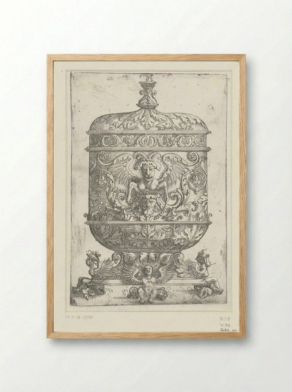 Bokaal met groteskenversiering - Nicoletto da Modena - Framed Print Wood