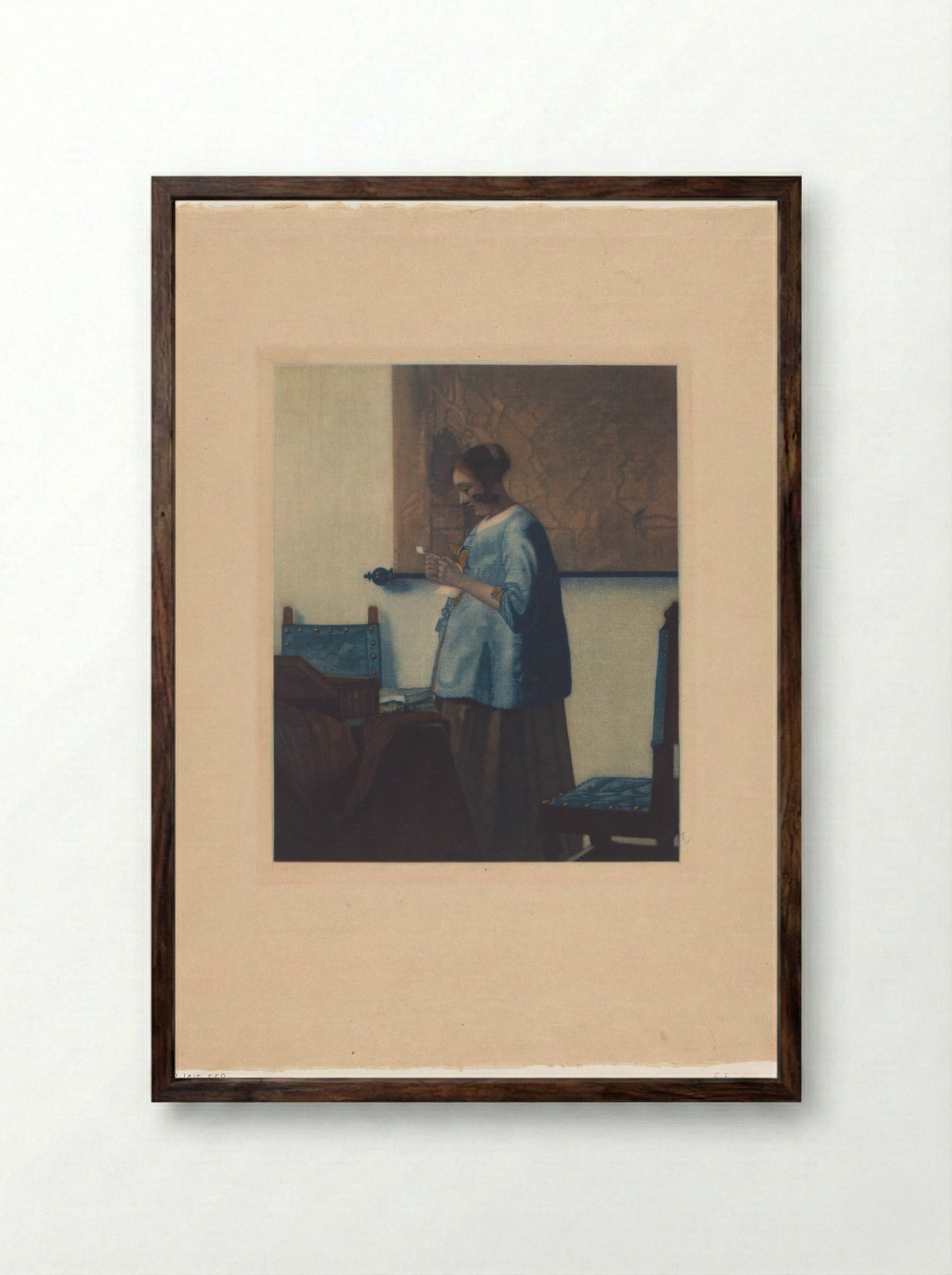 Brieflezende vrouw - Frans Everbag - Framed Print Dark Wood