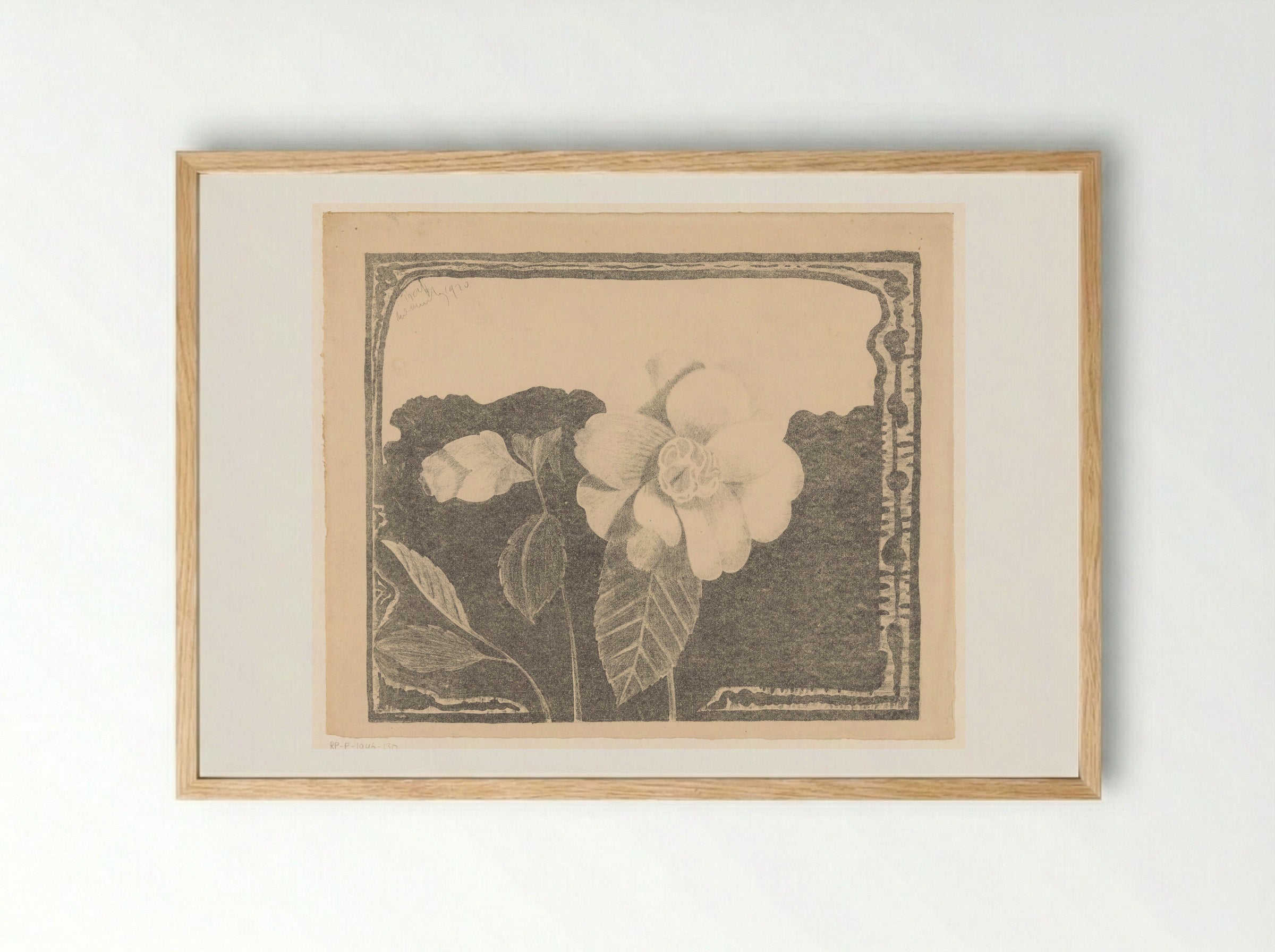 Camelia, links een bloem in knop - Samuel Jessurun de Mesquita - Framed Print Wood