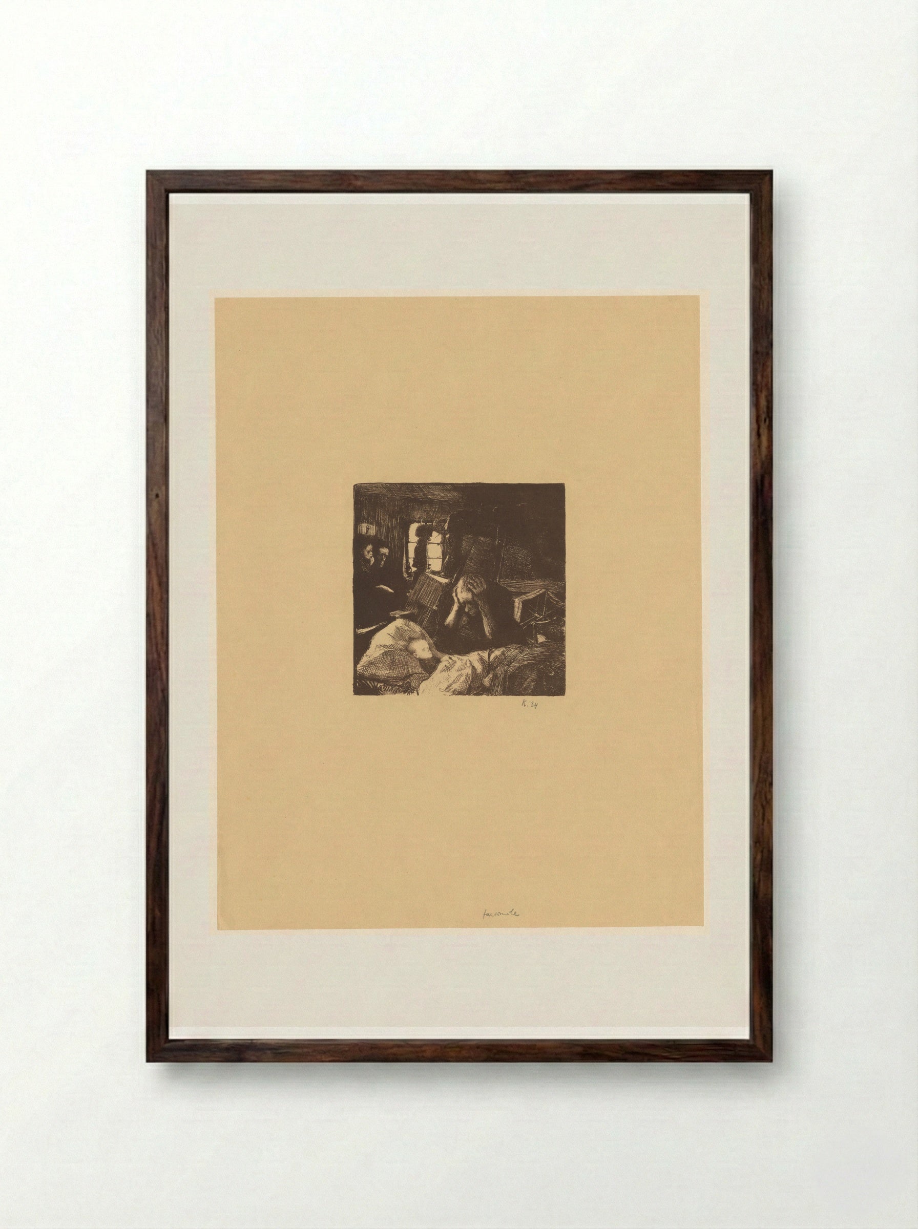 Familie aan het ziekbed van een kind - Käthe Kollwitz - Framed Print Dark Wood