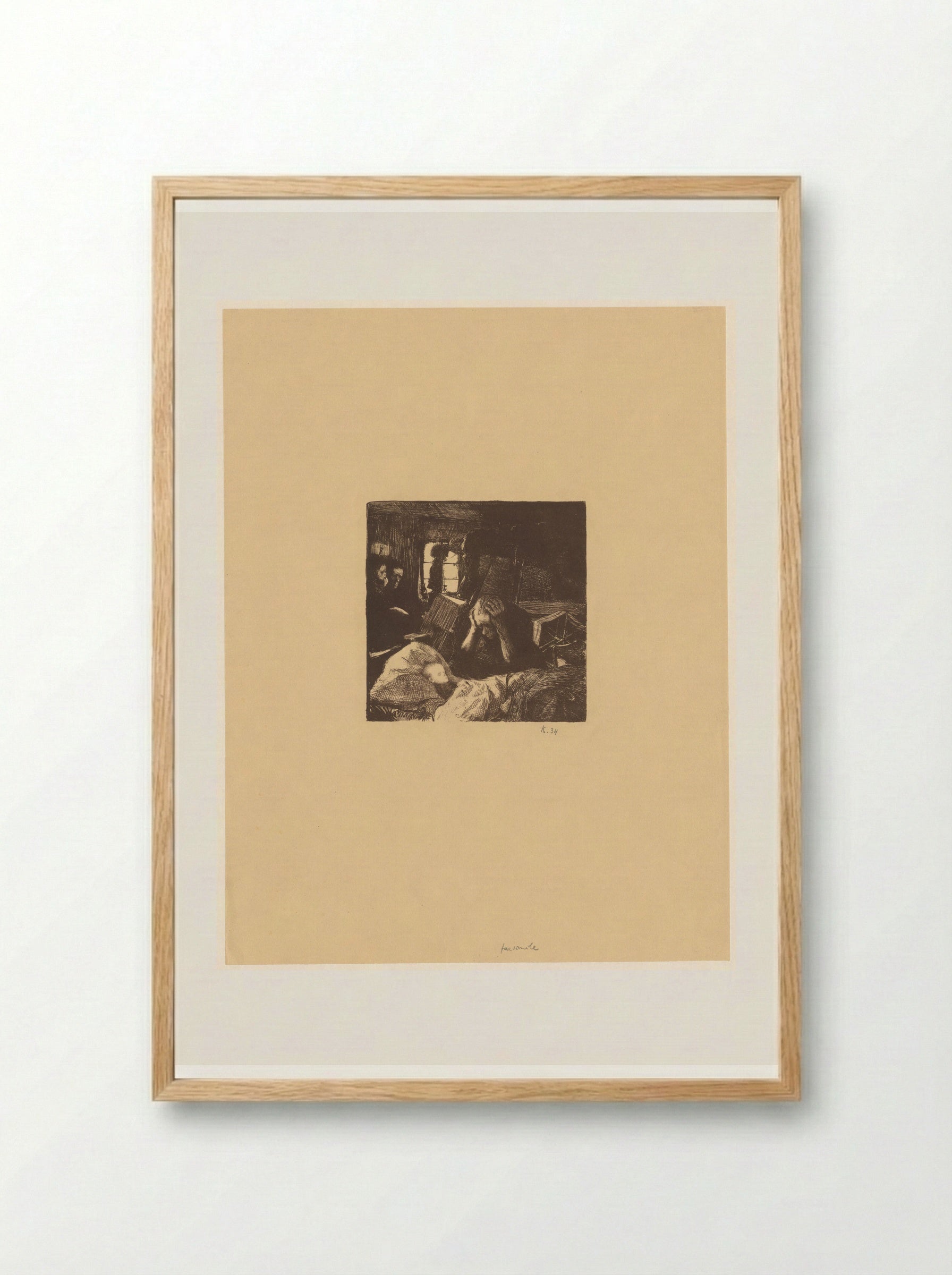 Familie aan het ziekbed van een kind - Käthe Kollwitz - Framed Print Wood