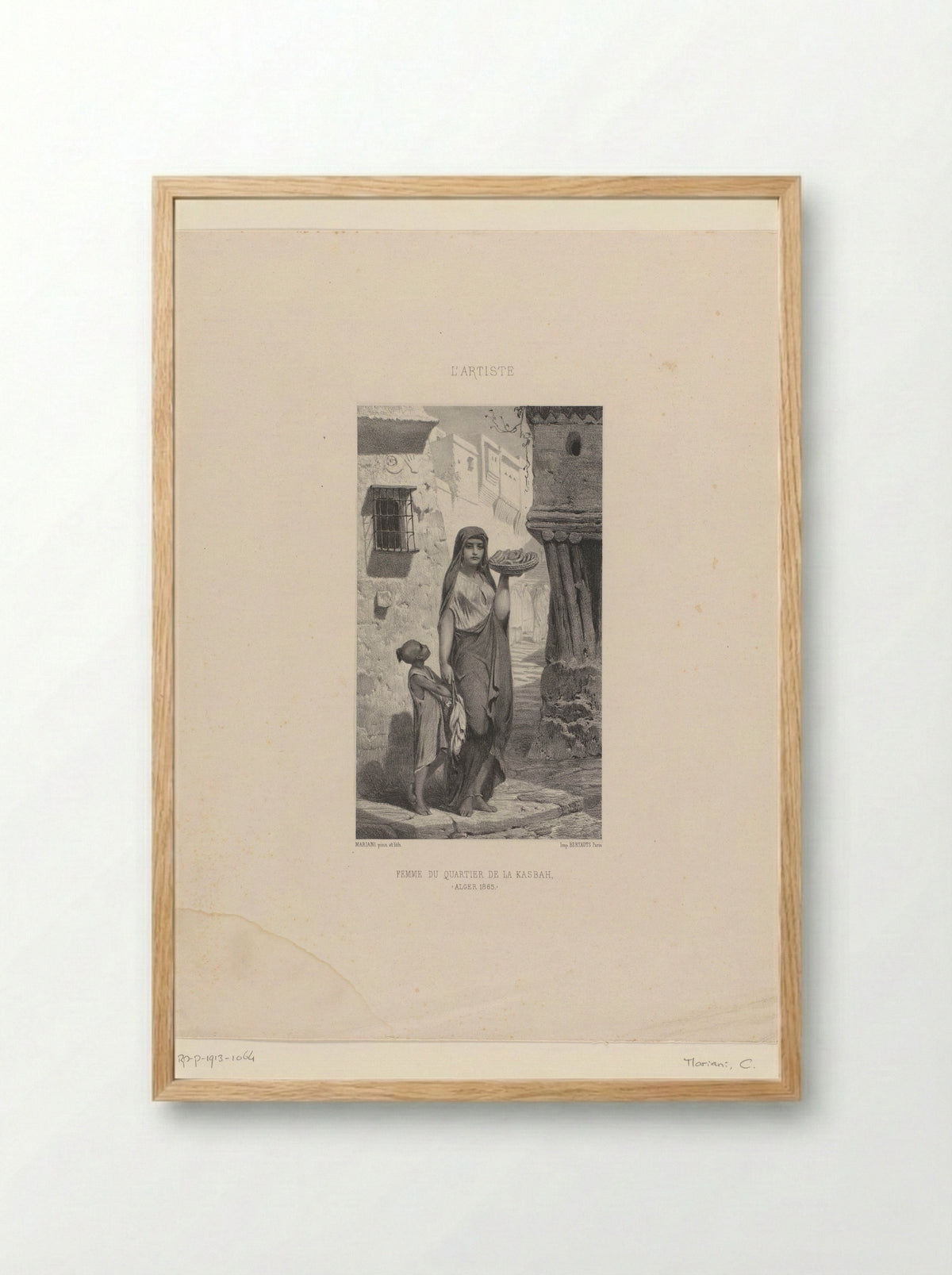 Femme du quartier de la Kasbah, Alger - C. Mariani - Framed Print Wood