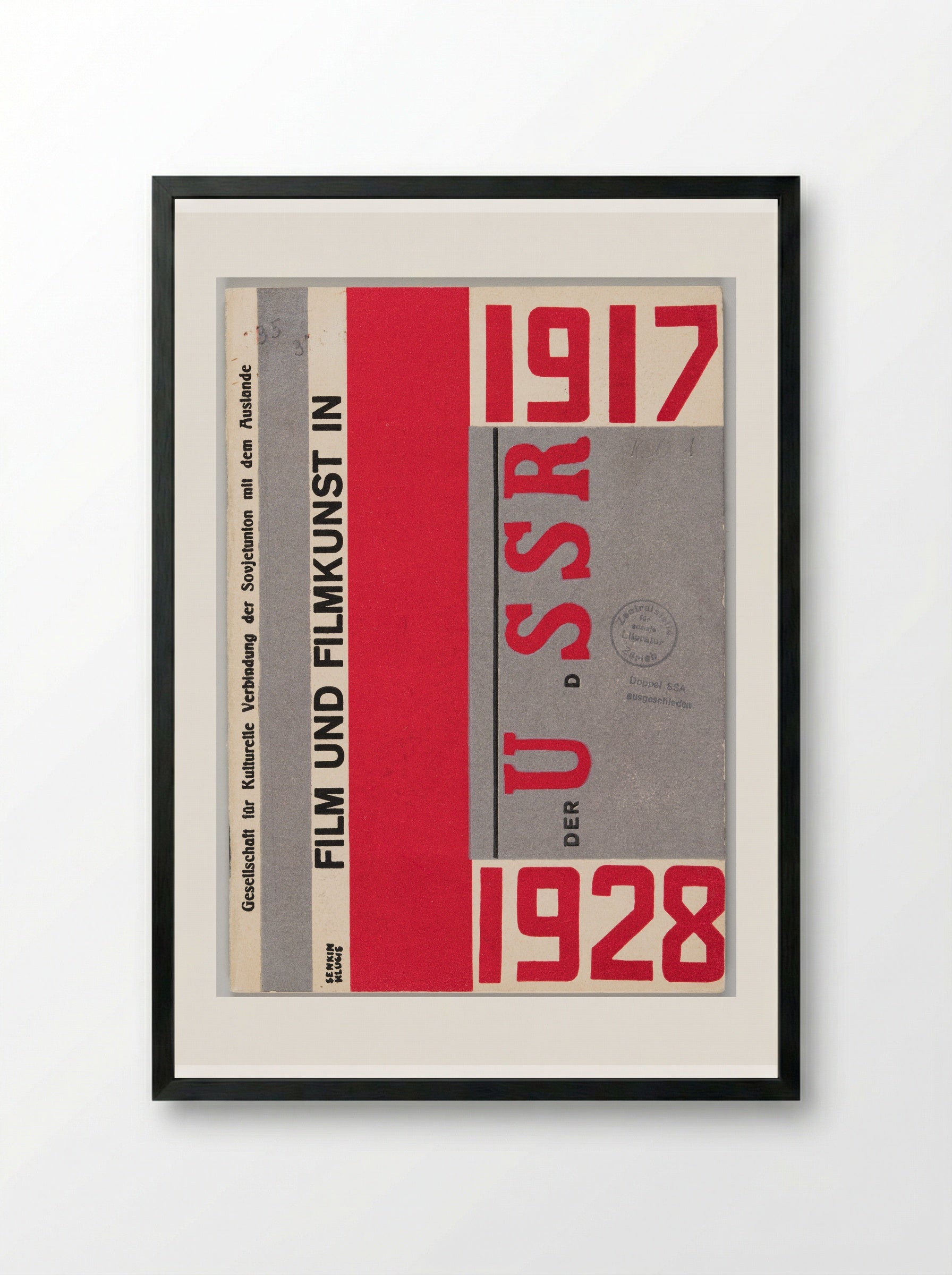 Film und Filmkunst in der U.d.S.S.R. 1917-1928 - Gustavs Klucis - Framed Print Black