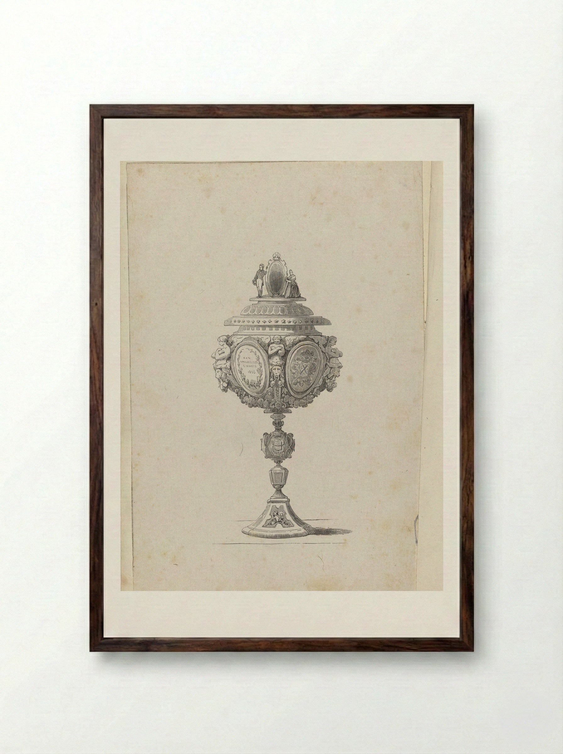 Gedachtenisbeker ter ere van het 50-jarig jubileum van Marcellus Emants - Isaac Weissenbruch - Framed Print Dark Wood