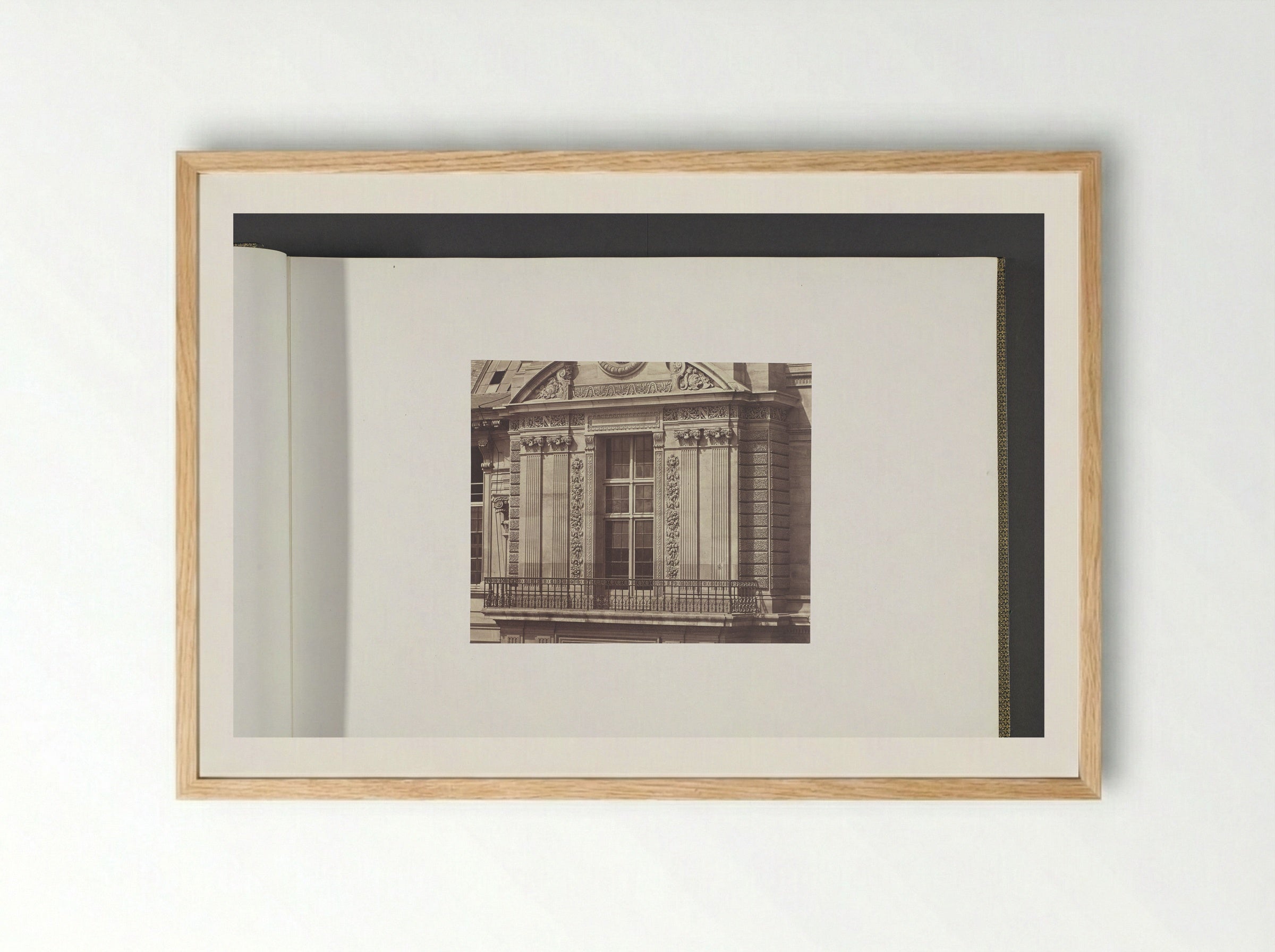 Gevel van het Pavillon de Rohan (onderzijde) - Édouard Denis Baldus - Framed Print Wood