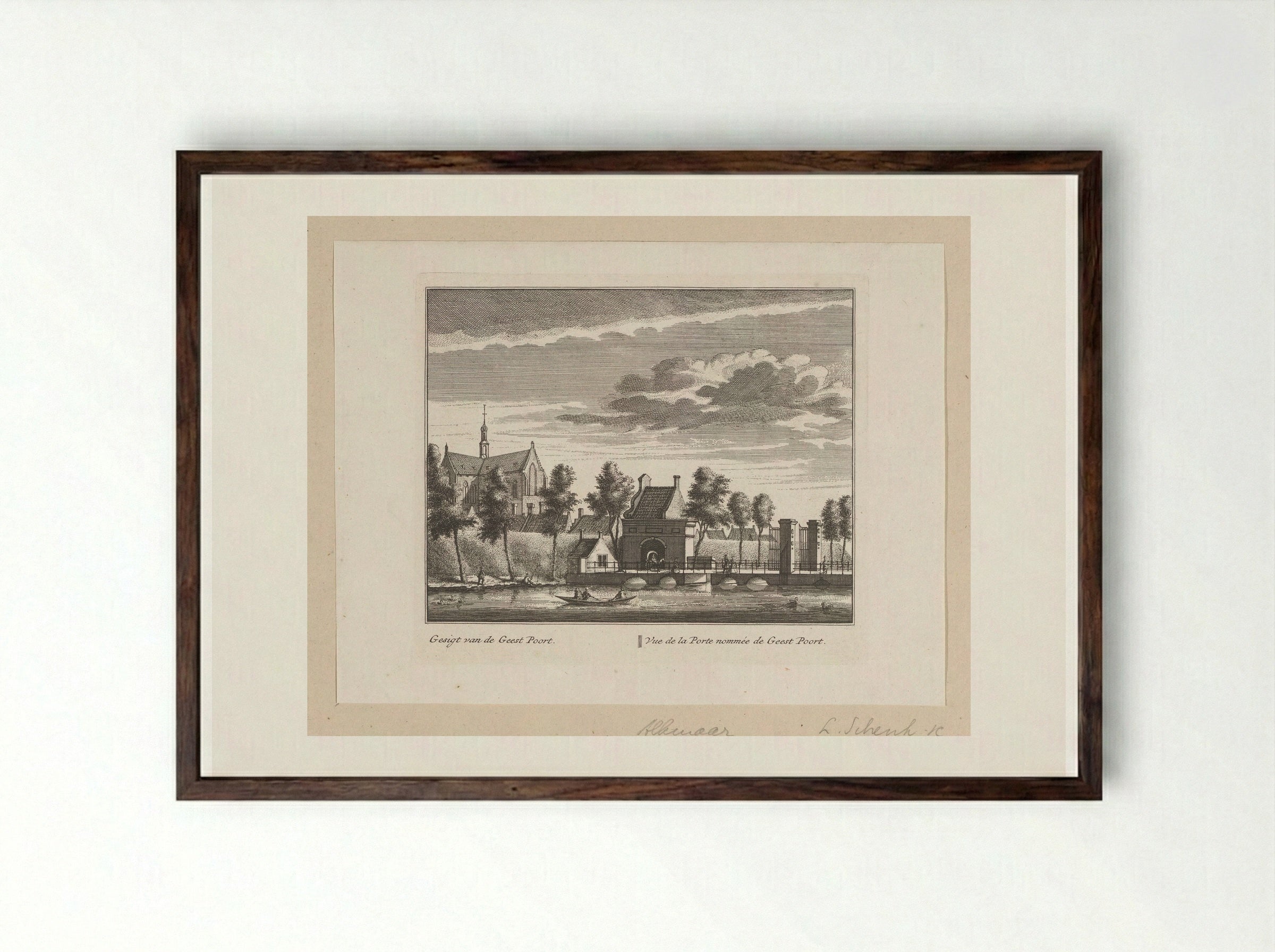 Gezicht op de Geesterpoort te Alkmaar - Leonard Schenk - Framed Print Dark Wood