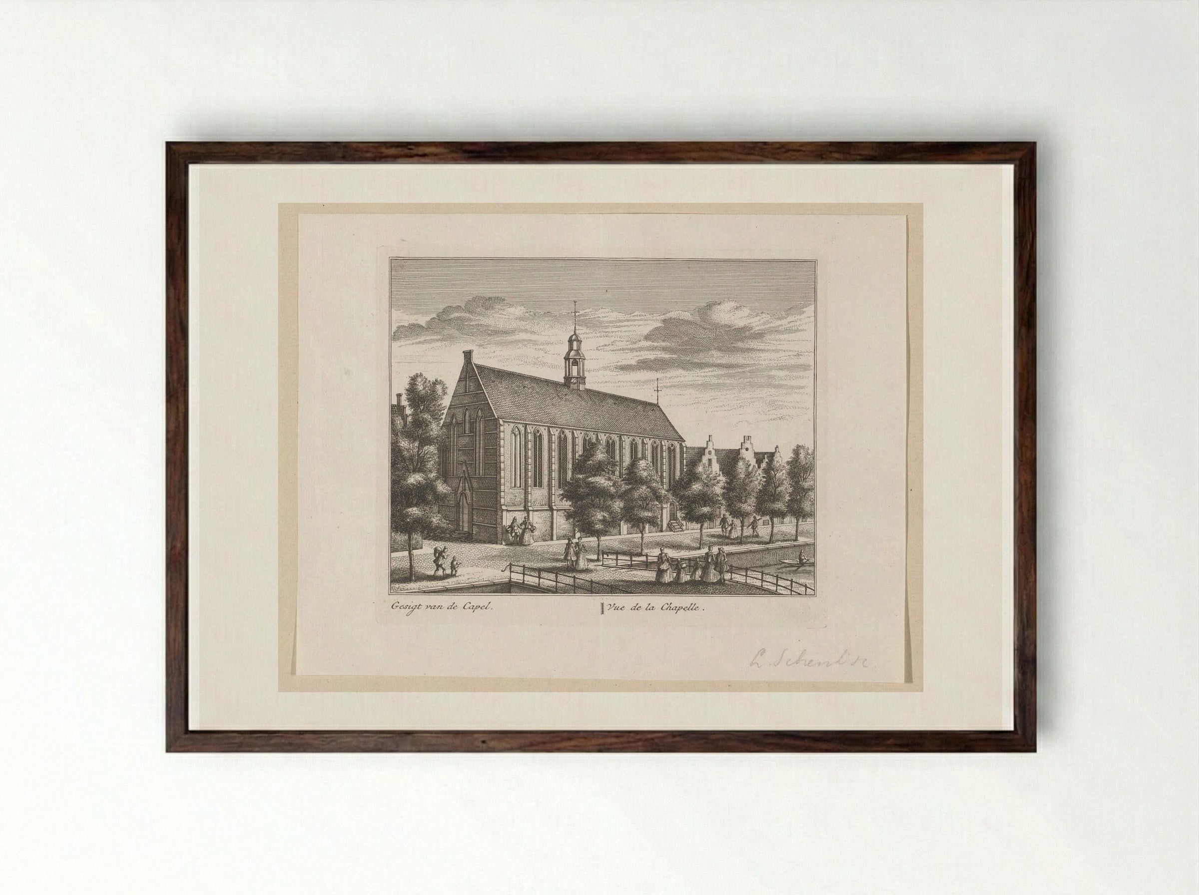 Gezicht op de Kapelkerk te Alkmaar - Leonard Schenk - Framed Print Dark Wood
