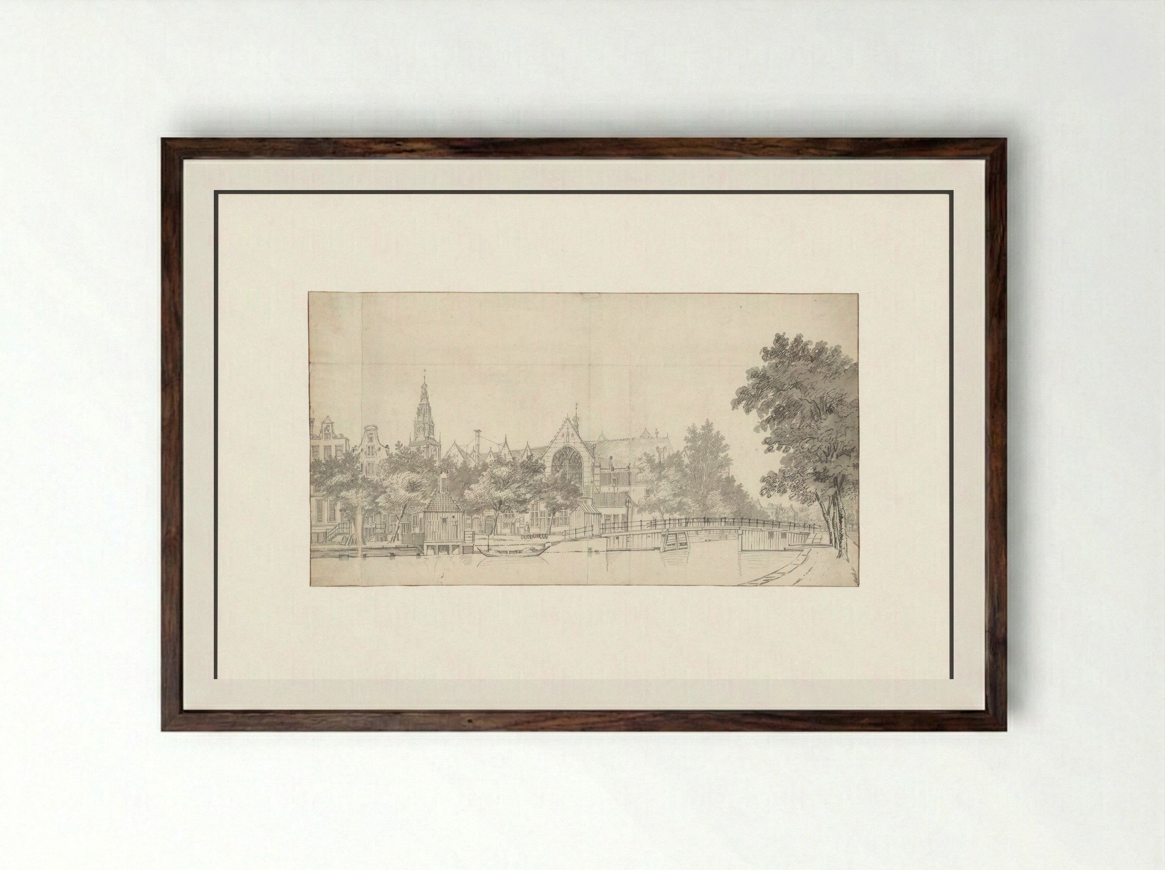Gezicht op de Oude Kerk vanaf de Oudezijds Voorburgwal - Jan de Beijer - Framed Print Dark Wood