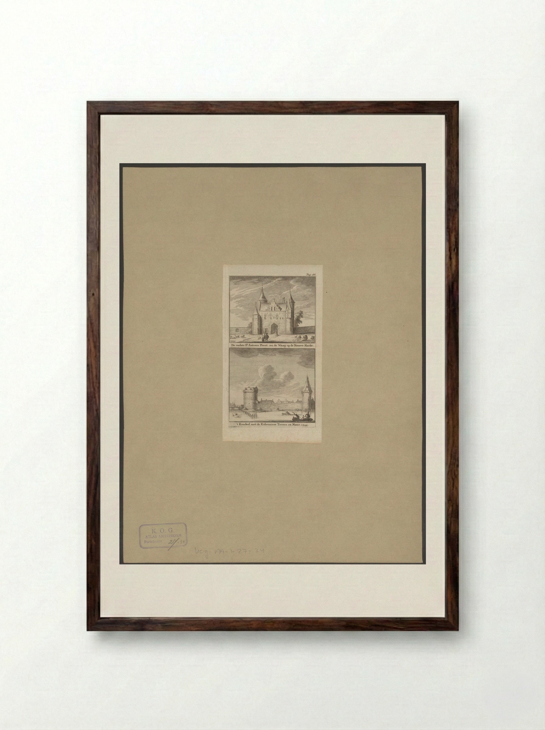Gezicht op de Sint-Antoniespoort, het Rondeel en de toren Swych Utrecht te Amsterdam - Jan Goeree - Framed Print Dark Wood