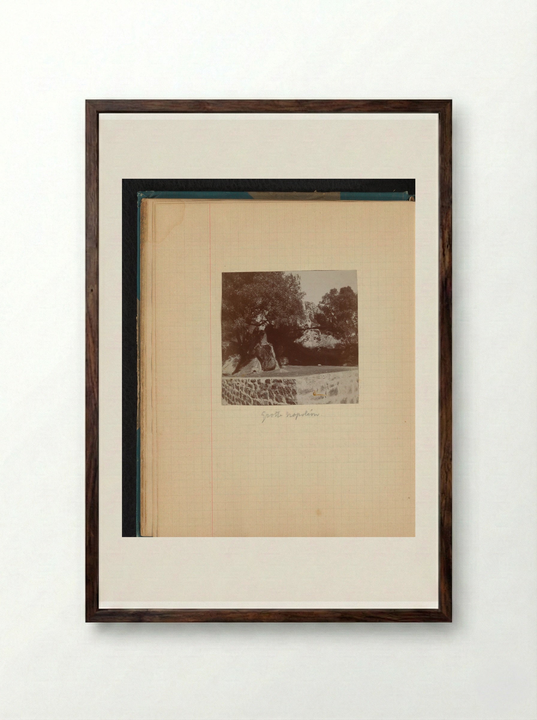 Gezicht op de grot van Napoléon - Théodore van Lelyveld - Framed Print Dark Wood