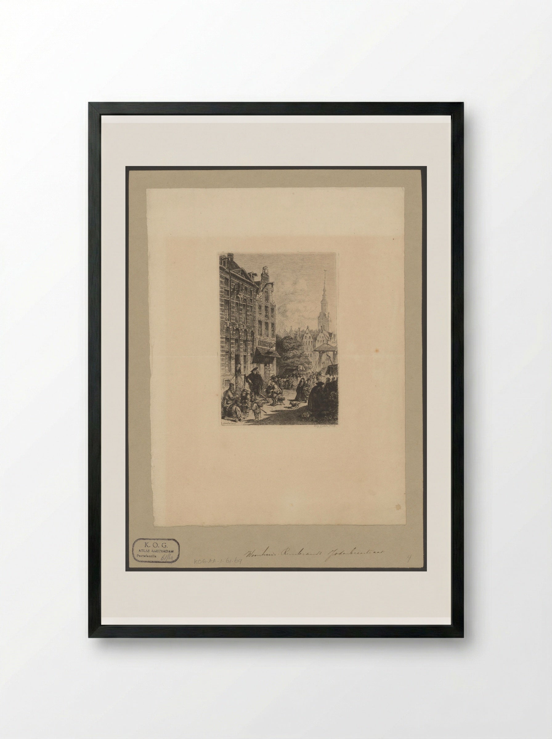 Gezicht op de woning van Rembrandt in de Jodenbreestraat in Amsterdam - Léopold Flameng - Framed Print Black
