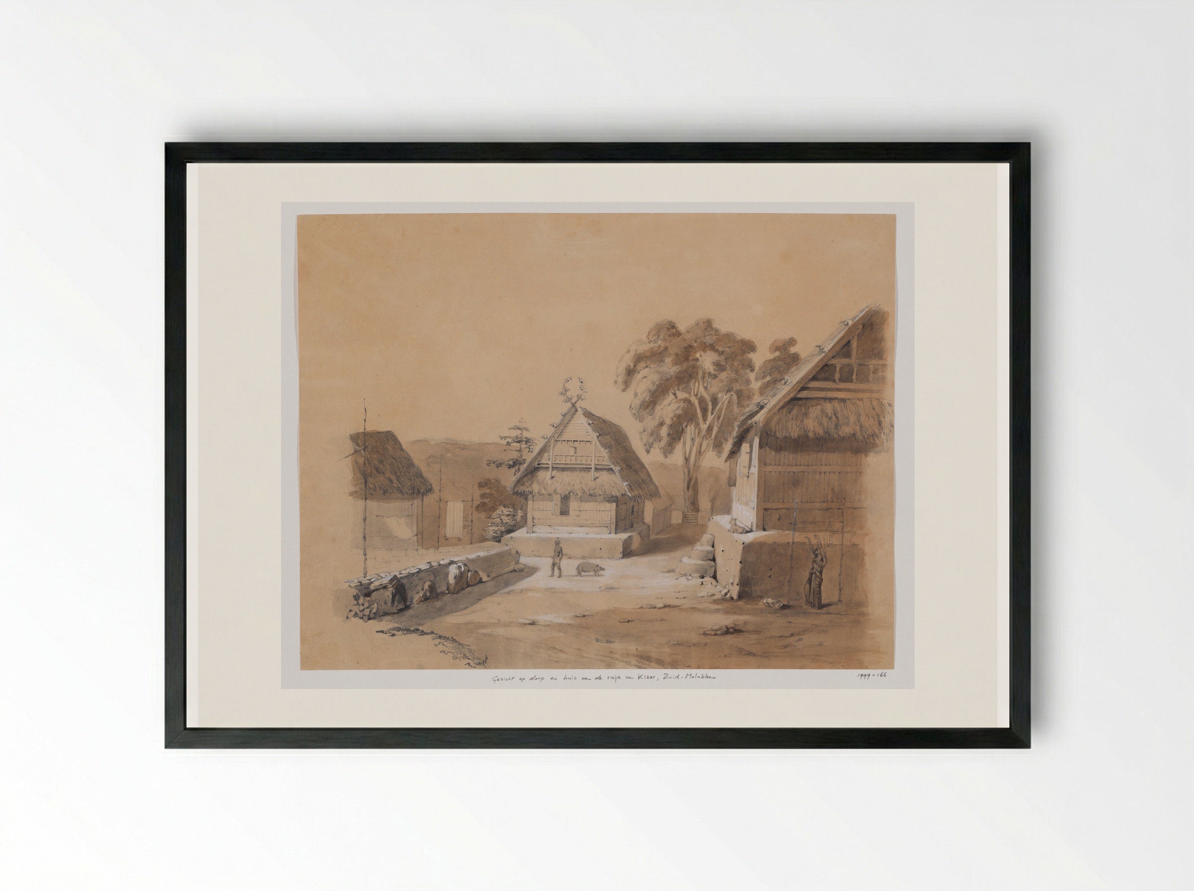Gezicht op dorp en huis van de raja van Kisar, Zuid-Molukken - Adrianus Johannes Bik - Framed Print Black