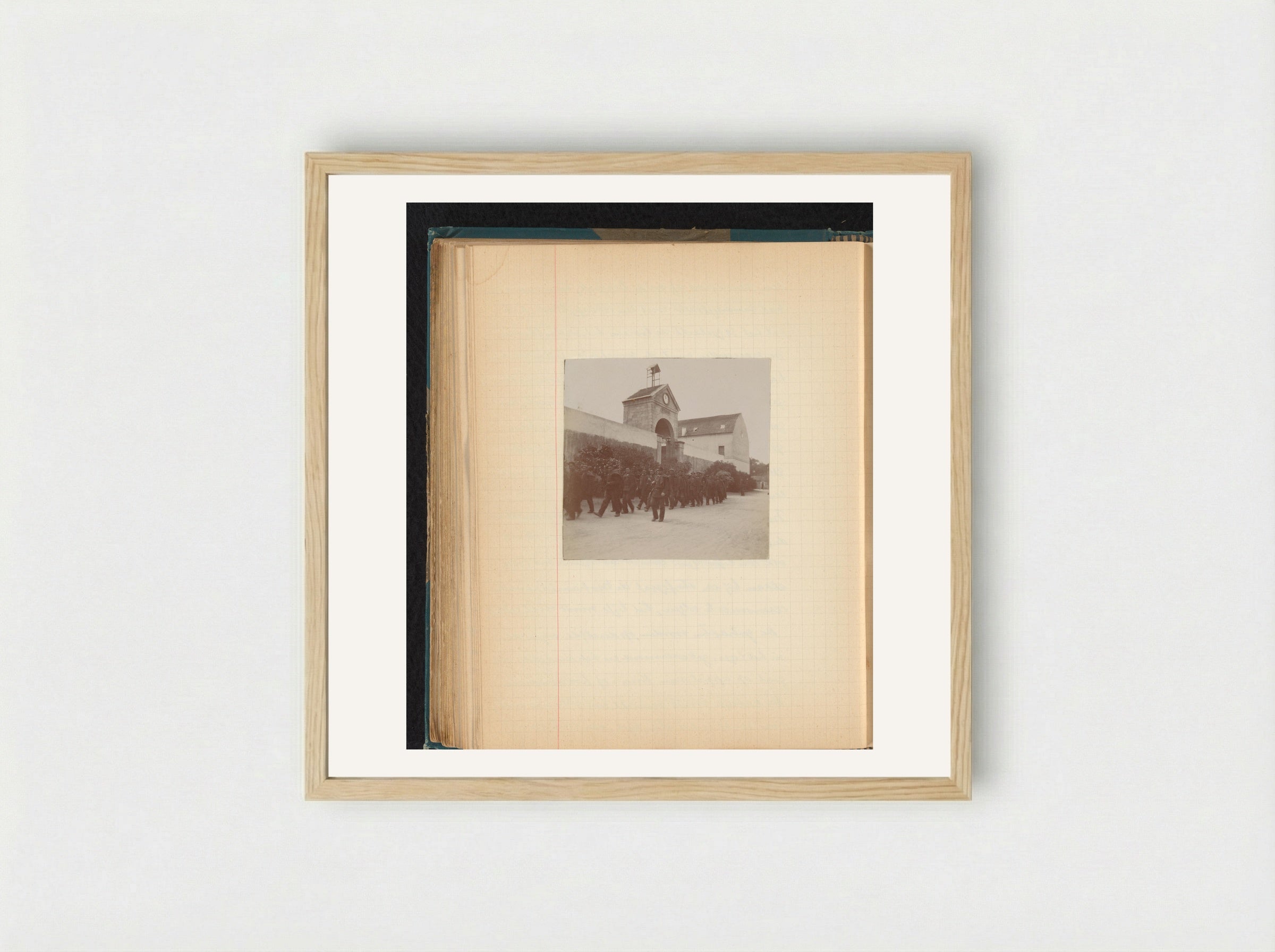 Gezicht op een gevangenispoort met Arabische gevangenen, mogelijk in Chiavari - Théodore van Lelyveld - Framed Print Wood