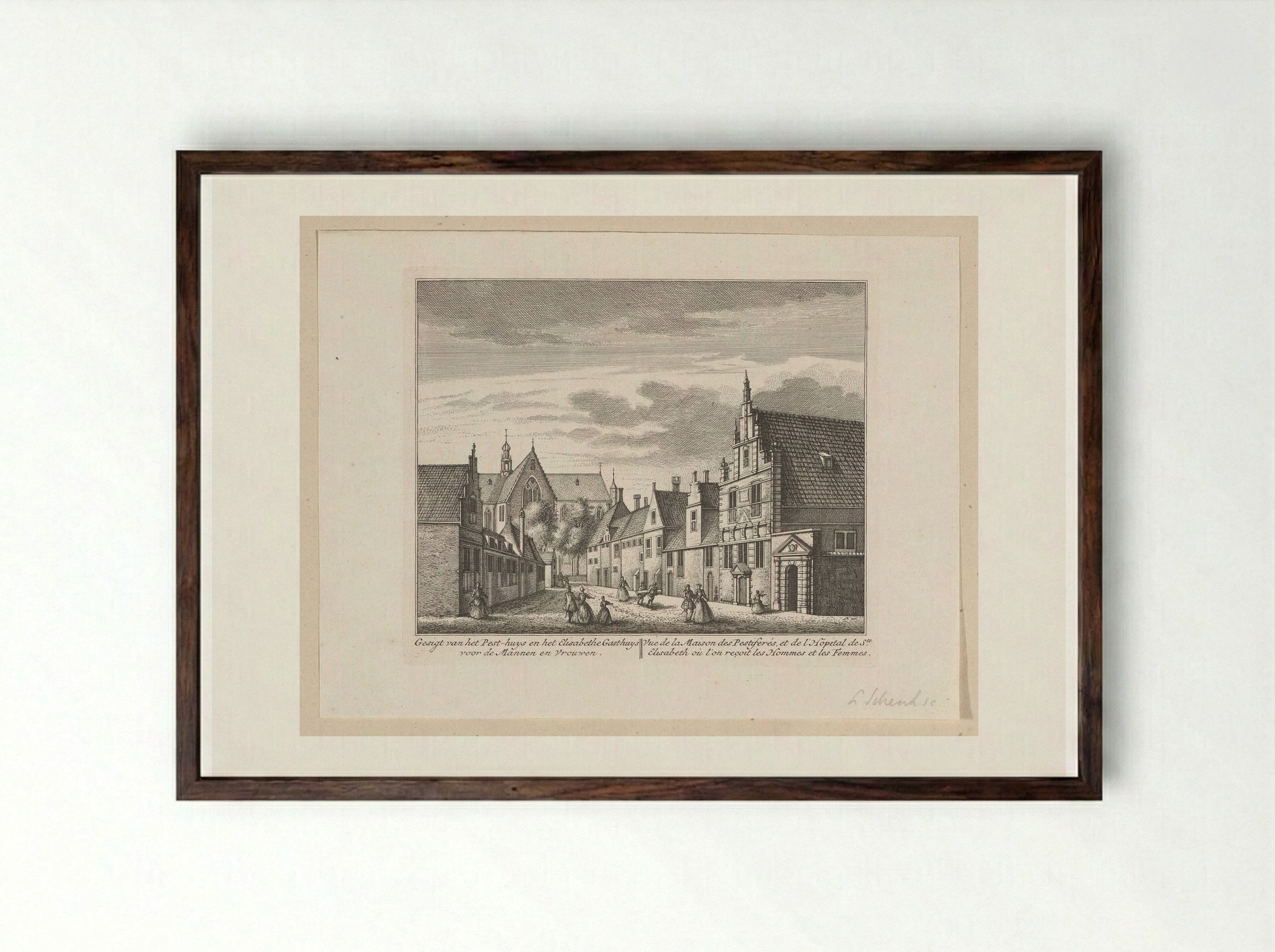 Gezicht op het Pesthuis en Sint-Elisabethgasthuis te Alkmaar - Leonard Schenk - Framed Print Dark Wood