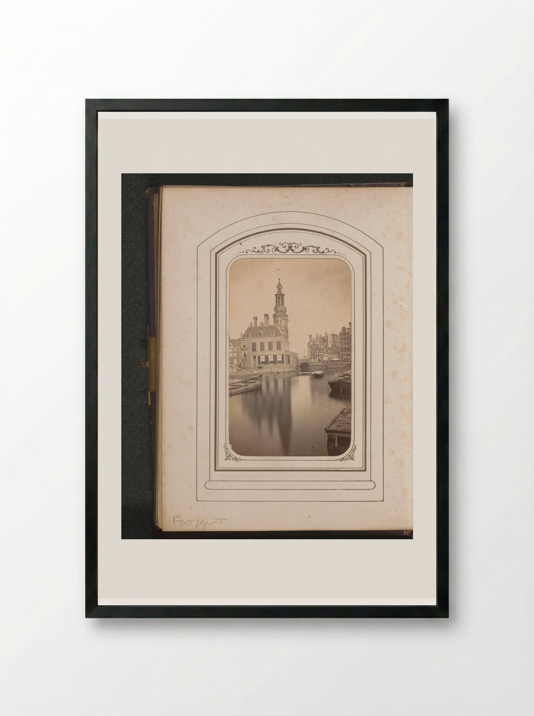 Gezicht op het Singel en de Munttoren in Amsterdam - Adolphe Braun & Cie. - Framed Print Black