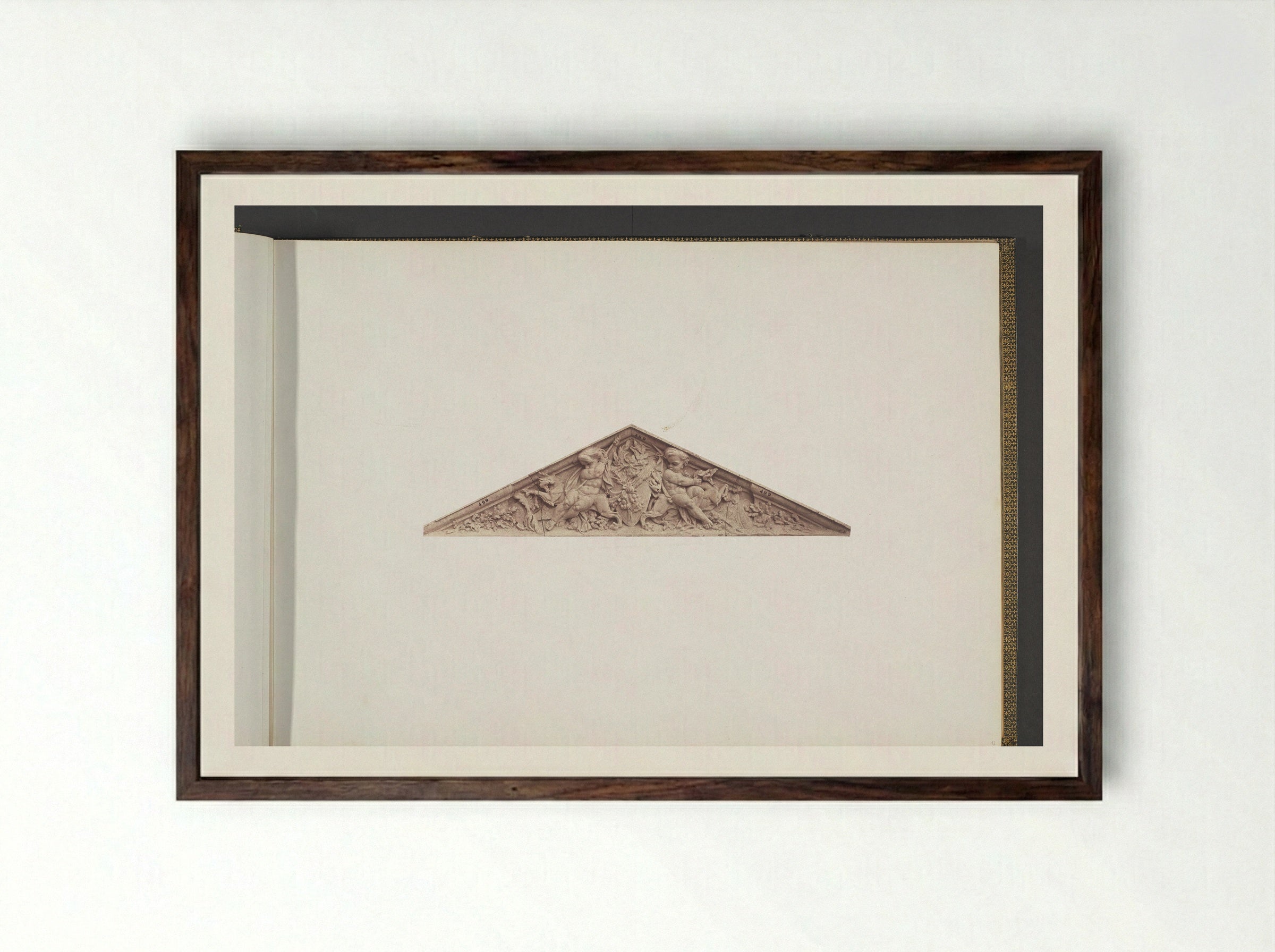Gipsmodellen voor beeldhouwwerken op het Palais du Louvre: La Guerre - Édouard Denis Baldus - Framed Print Dark Wood