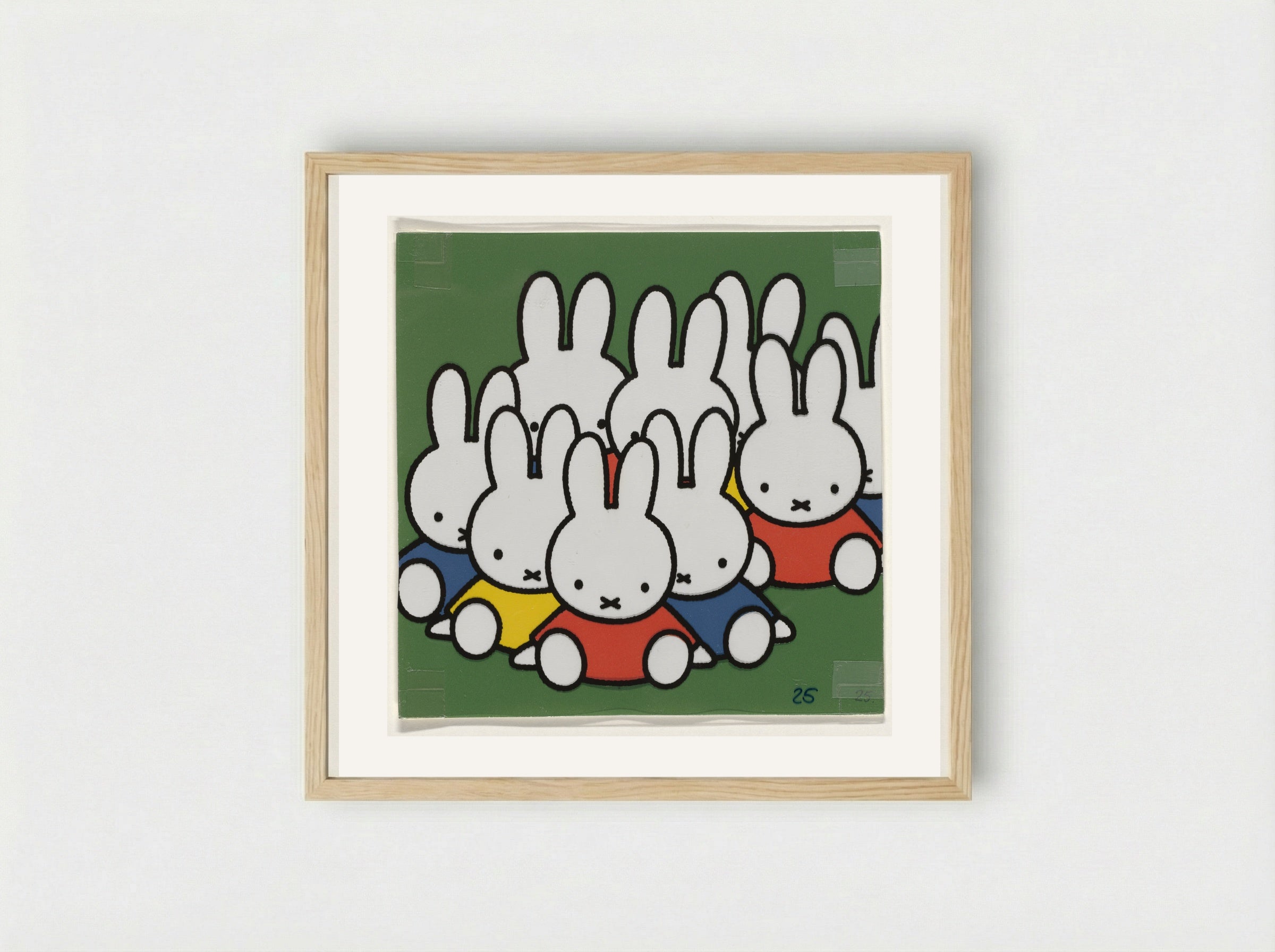 Groep zittende konijnen (Group of Sitting Rabbits) - Dick Bruna - Framed Print Wood