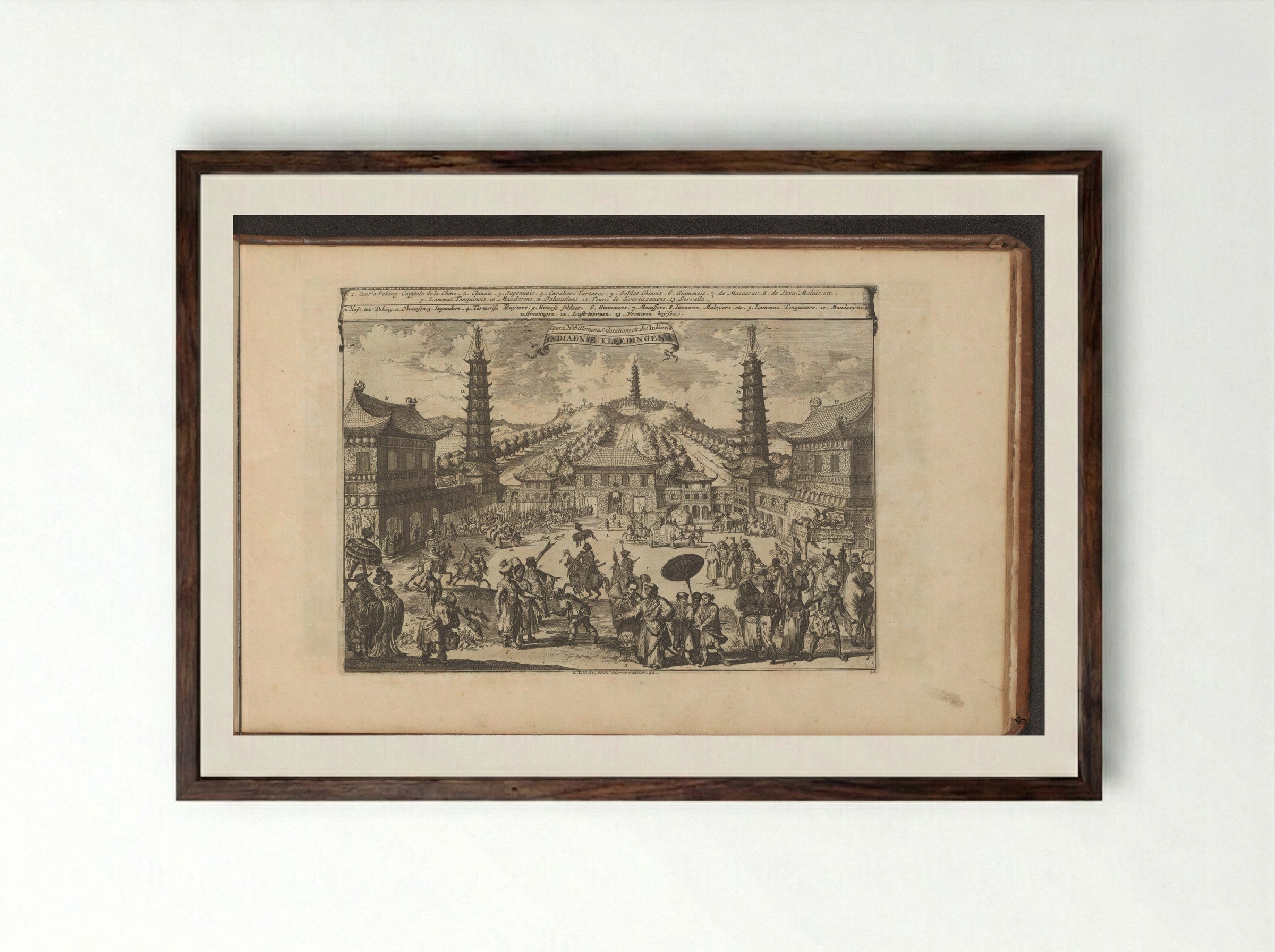 Hof in Peking - Romeyn de Hooghe - Framed Print Dark Wood