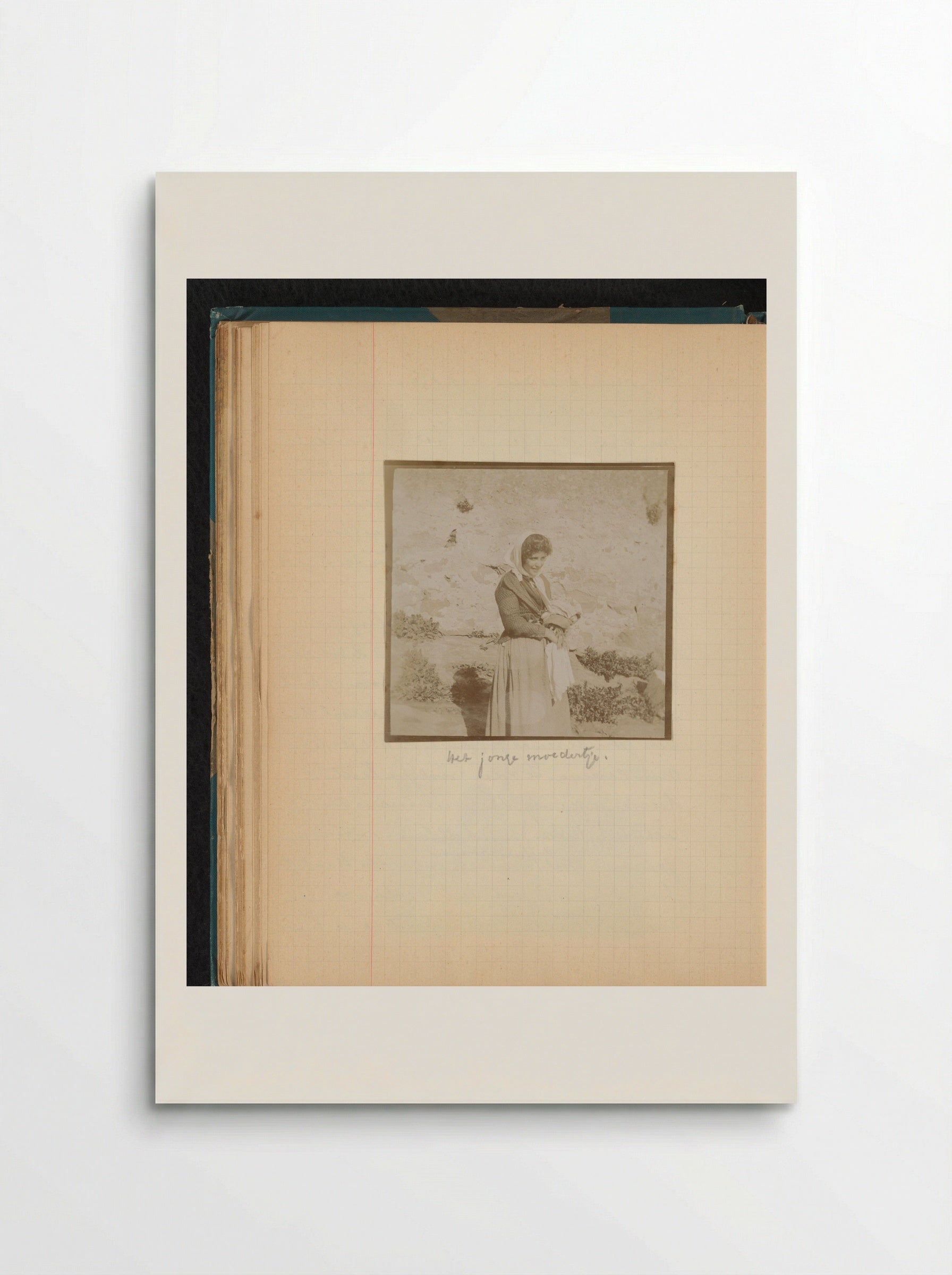 Jonge vrouw met baby gewikkeld in doeken - Théodore van Lelyveld - Poster