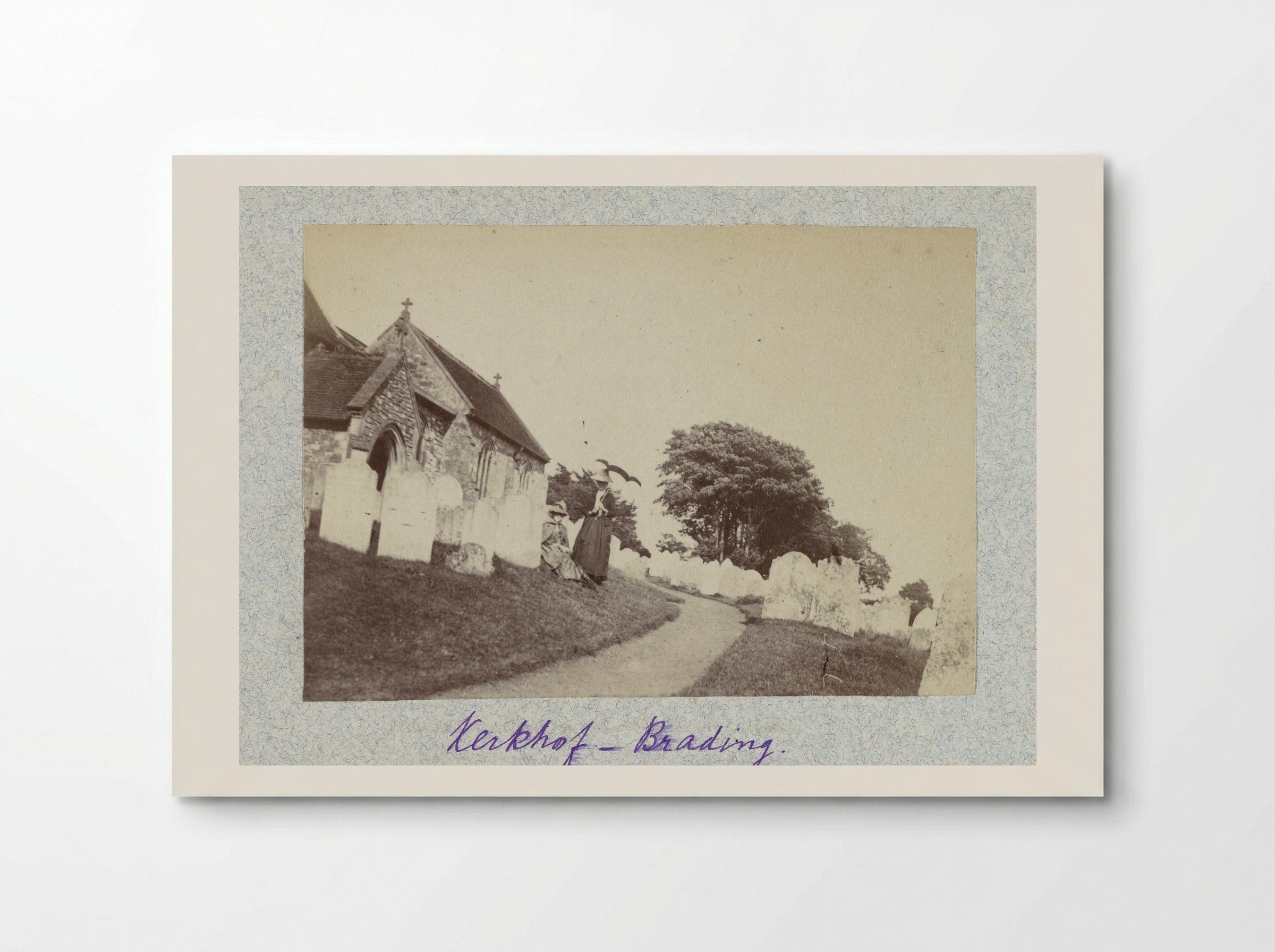 Kerkhof van Saint Mary the Virgin te Brading - Henry Pauw van Wieldrecht - Poster