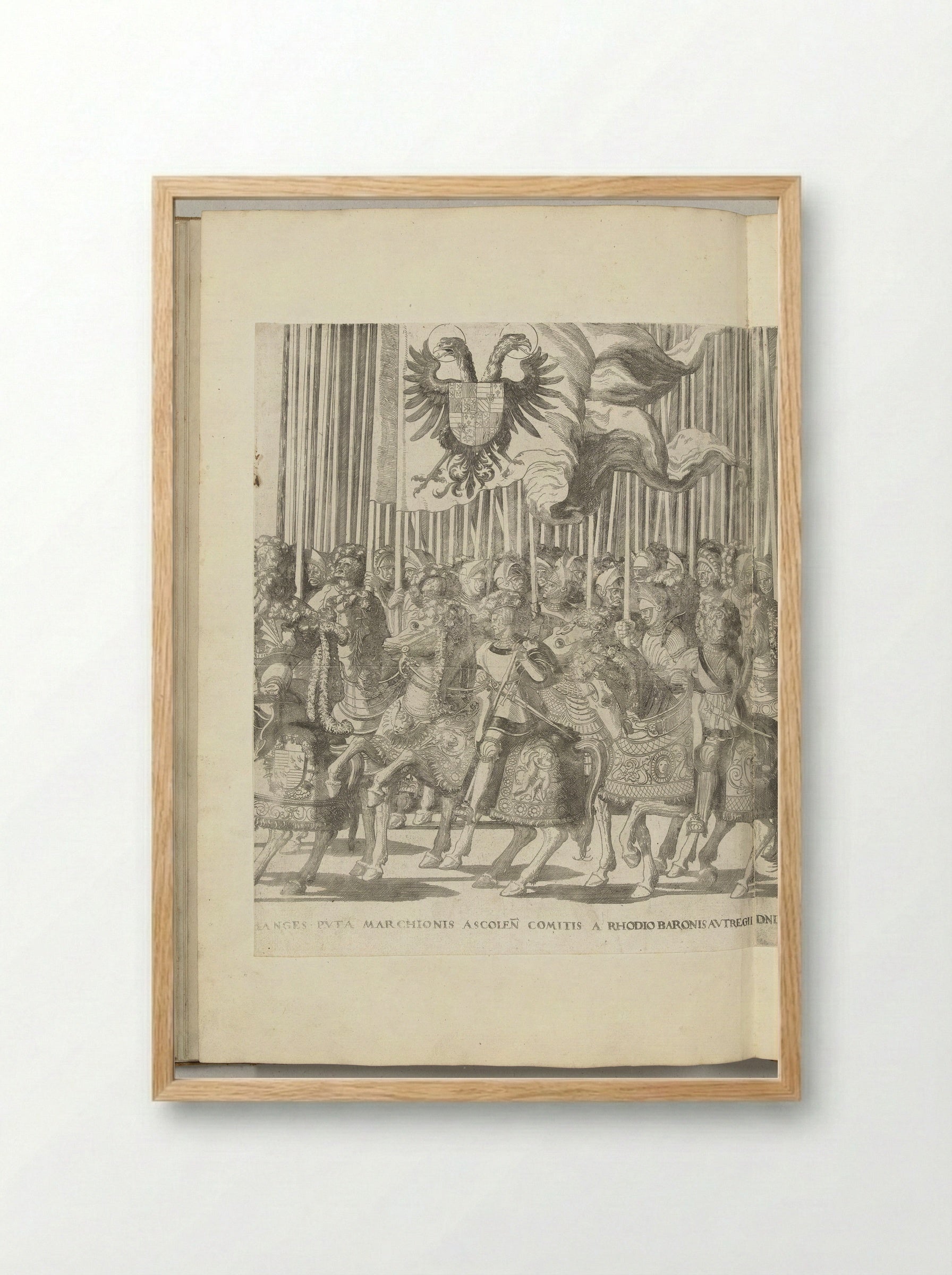 Landsknechten met het Habsburgse vaandel en Italiaanse edelen, plaat [KK] - Nicolaas Hogenberg - Framed Print Wood