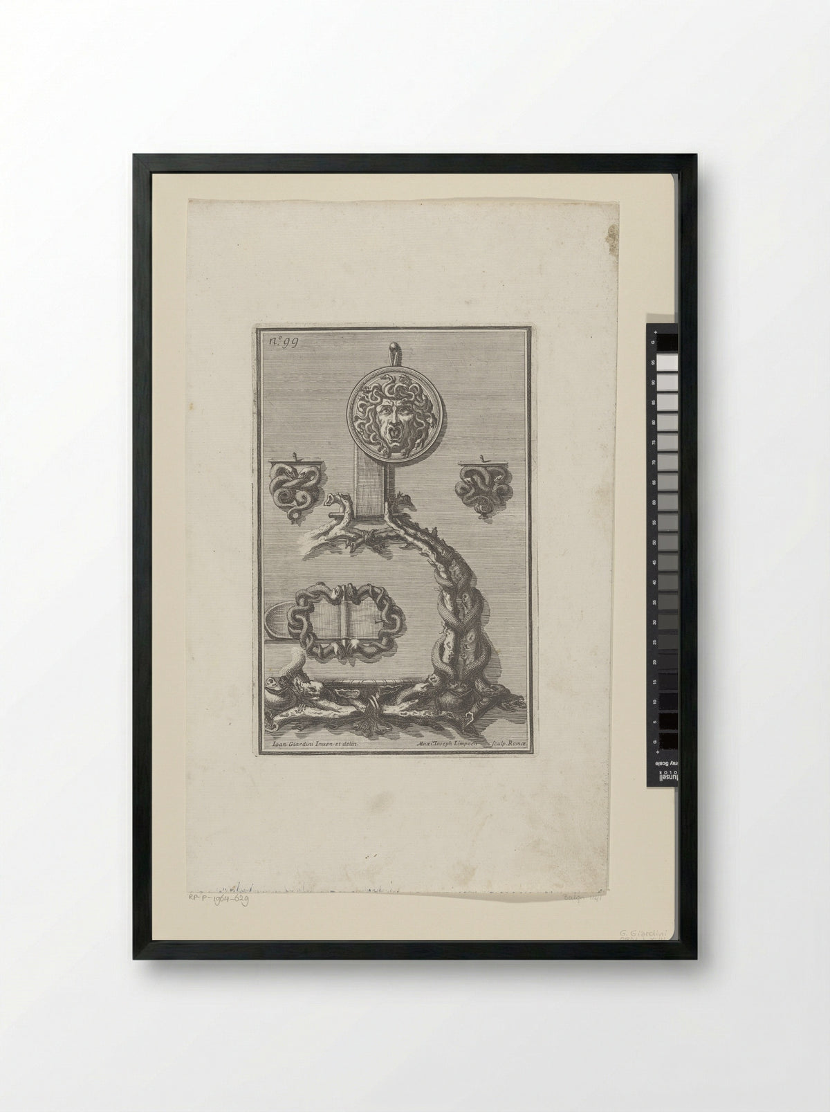 Ornamenten met slangen en een Medusakop (Clemens XI) - Giovanni Giardini - Framed Print Black