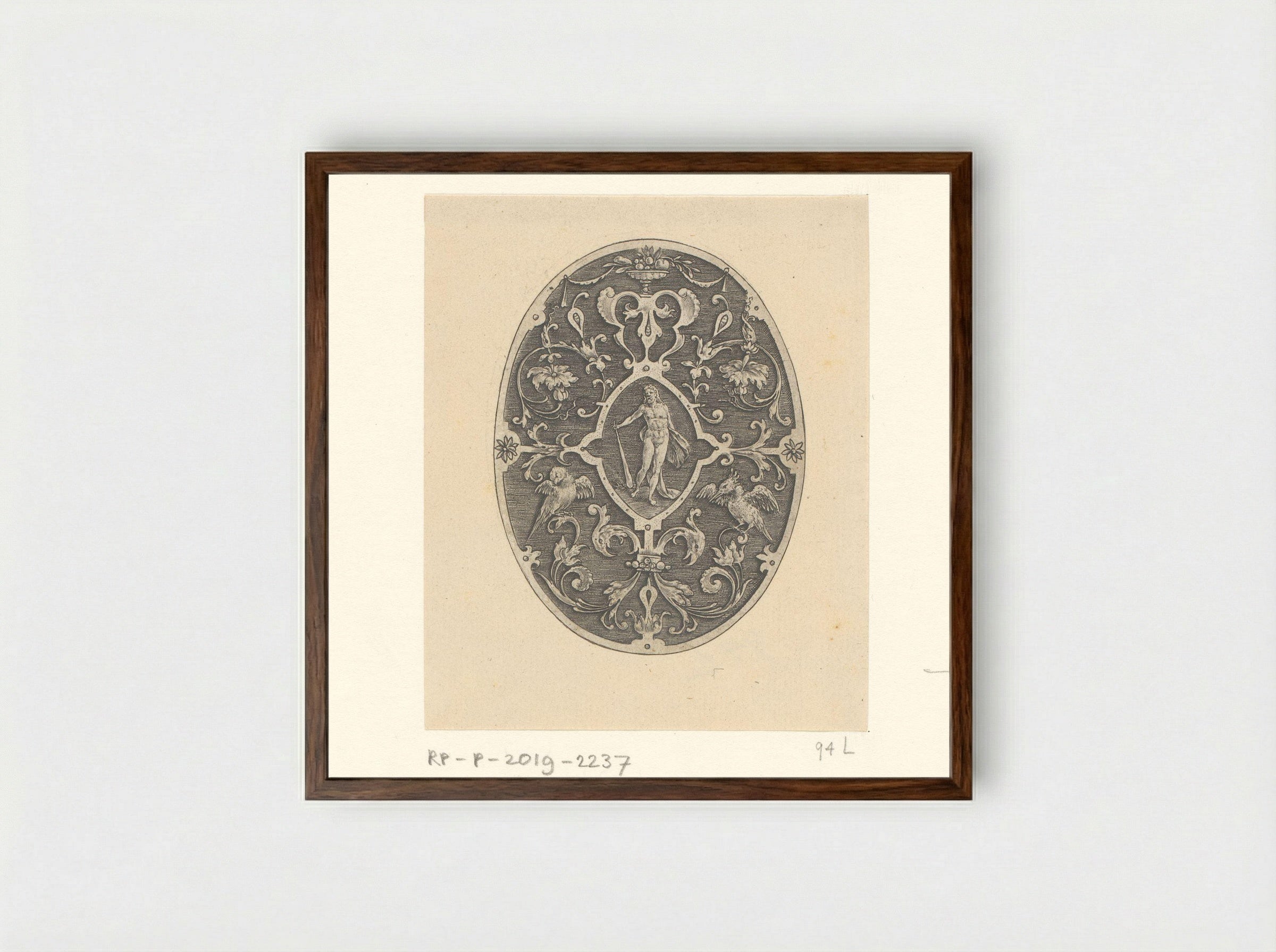Ovaal met in het midden Hercules - Philips Galle - Framed Print Dark Wood