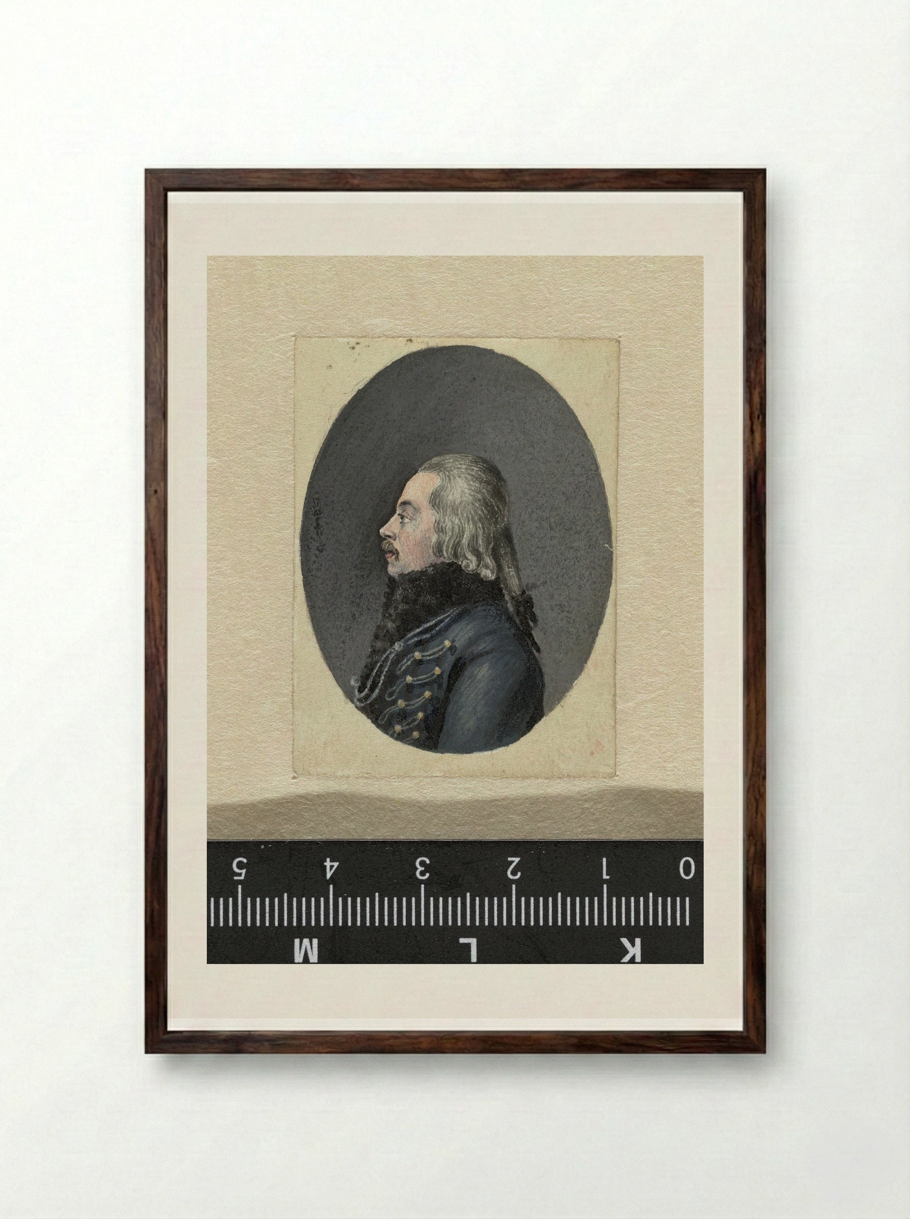 Portret van een huzarenofficier - Ernst Willem Jan Bagelaar - Framed Print Dark Wood