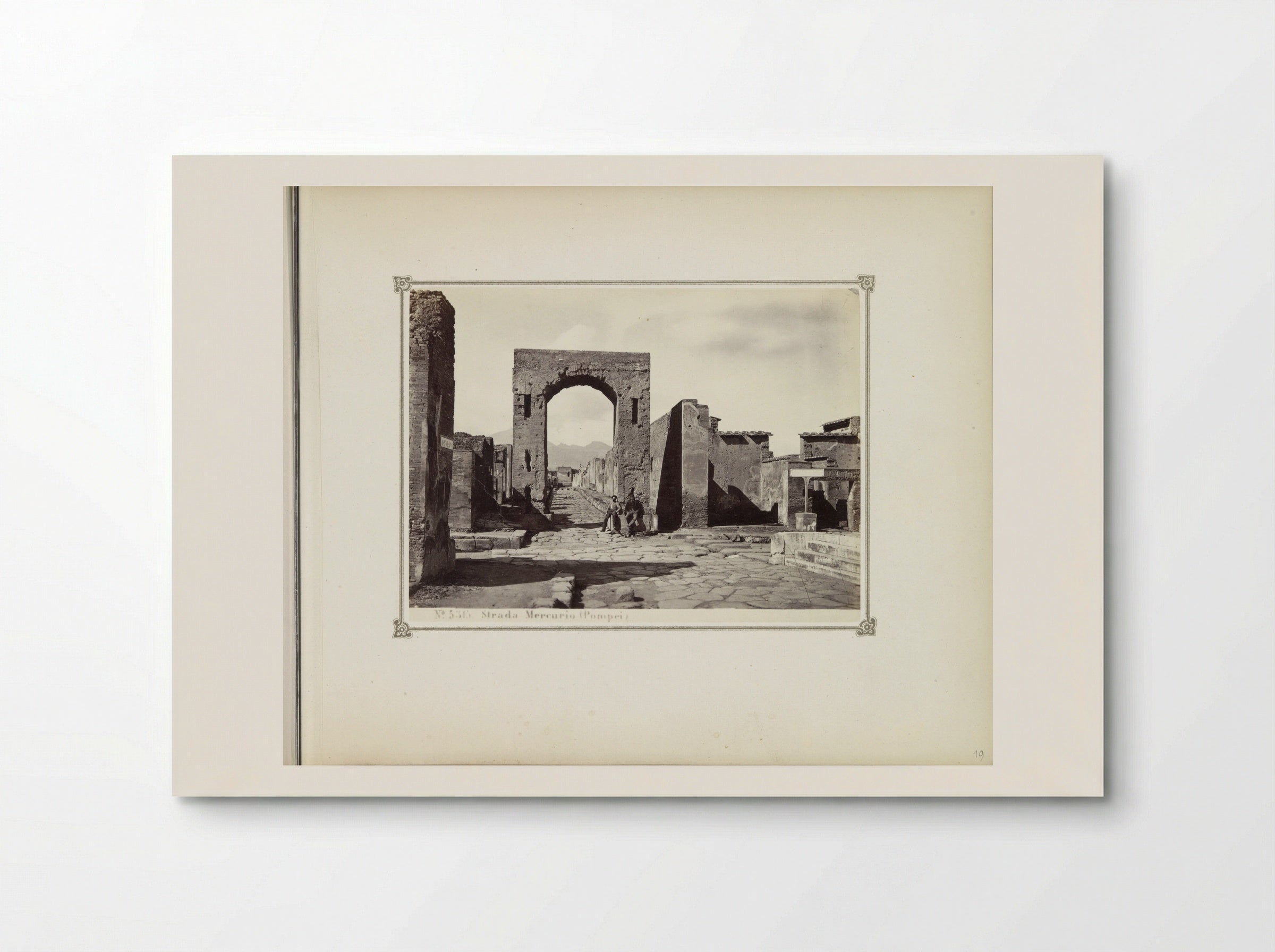 Restanten van gebouwen aan de Strada Mercurio in Pompeï - Giorgio Sommer - Poster