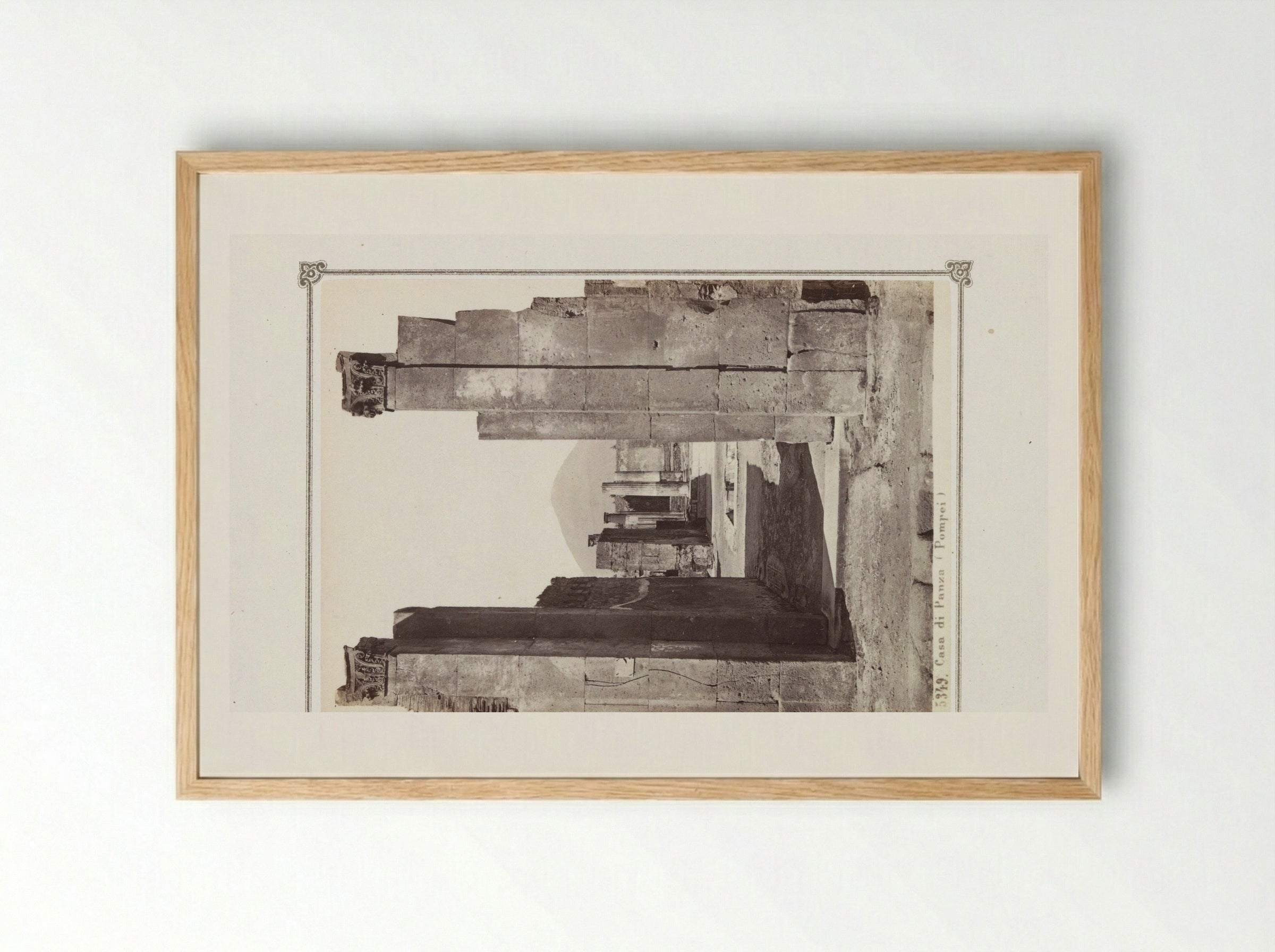 Restanten van het Huis van Panza in Pompeï - Giorgio Sommer - Framed Print Wood