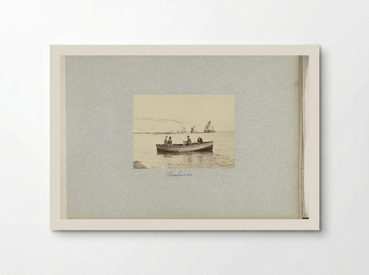 Roeiboot in Freshwater Bay bij het eiland Wight - Henry Pauw van Wieldrecht - Poster