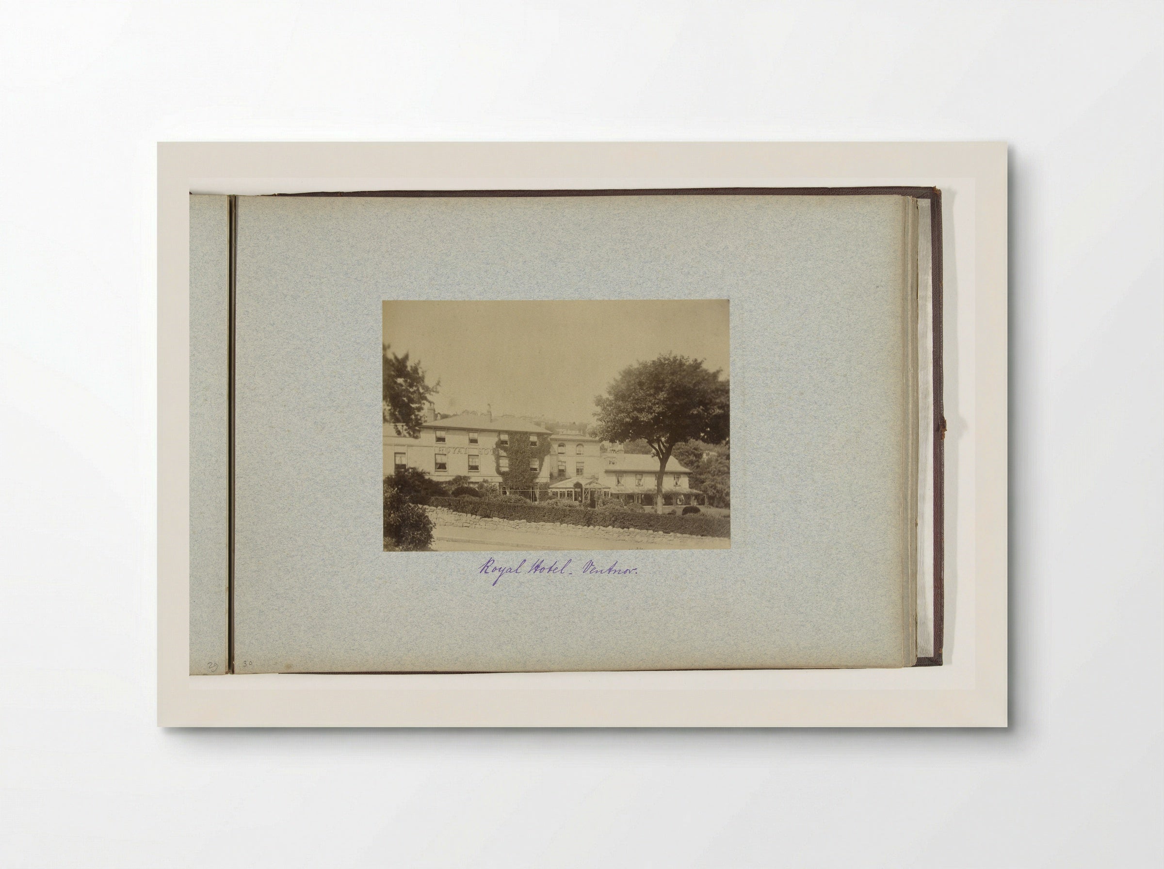 Royal Hotel in Ventnor - Henry Pauw van Wieldrecht - Poster