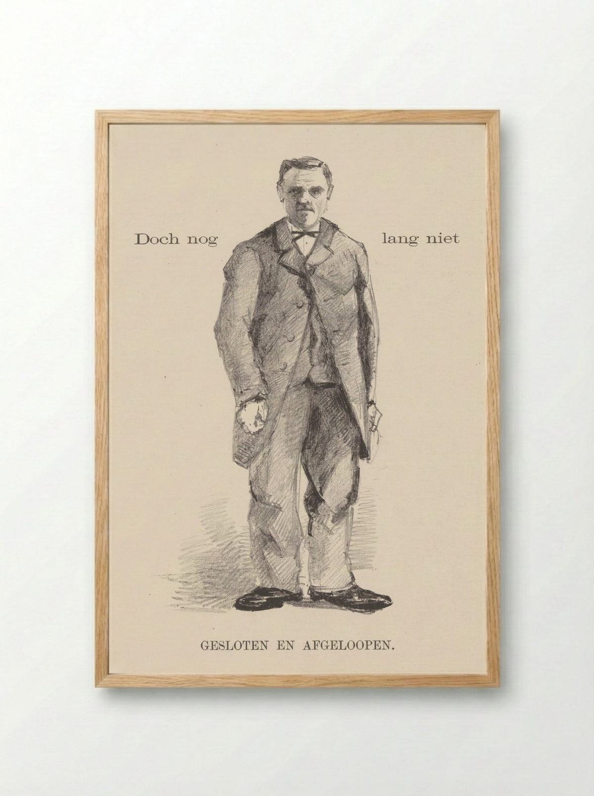 Staande man in overjas - Theo van Hoytema - Framed Print Wood