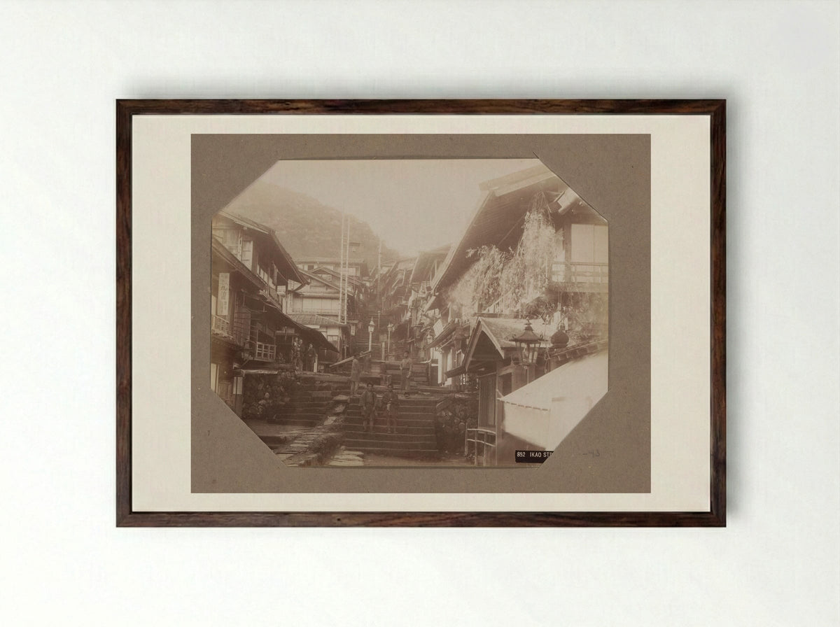 Straat in Ikaho, Japan - Kusakabe Kimbei - Framed Print Dark Wood