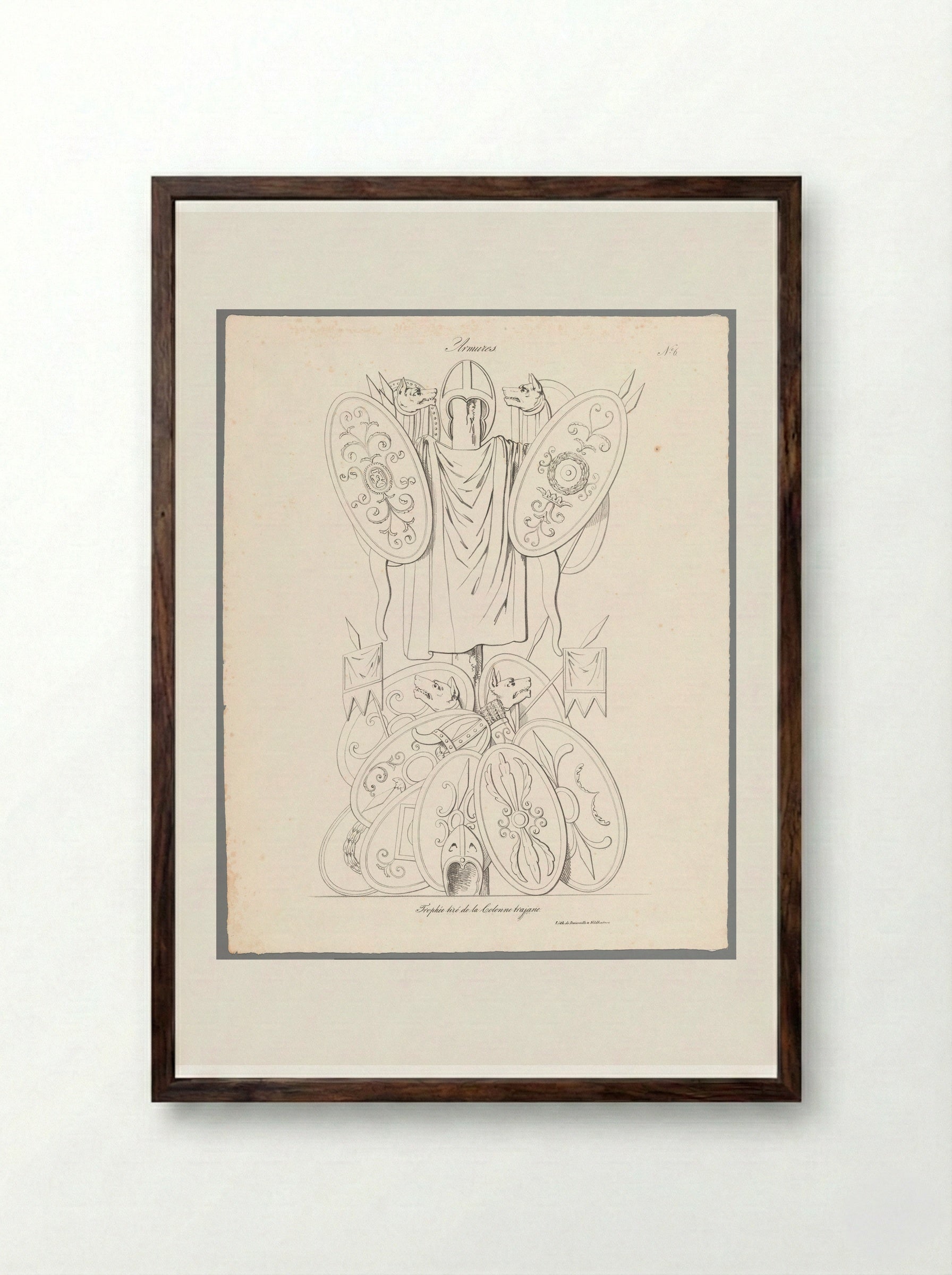 Tekenvoorbeeld van Romeinse wapentrofee - Jean Augustin Daiwaille - Framed Print Dark Wood