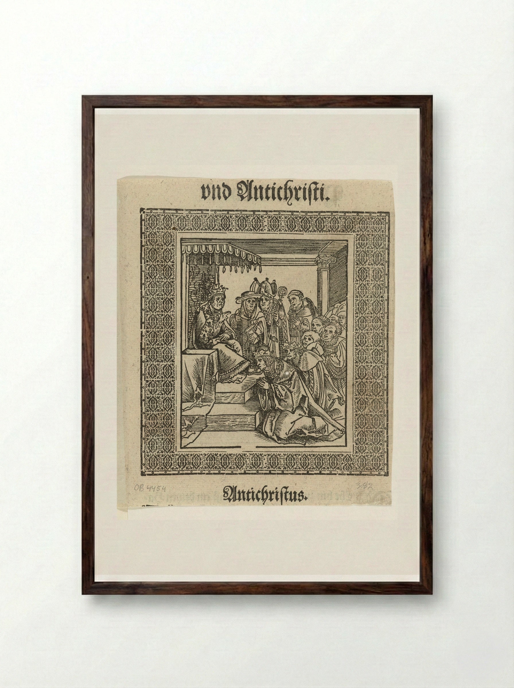 The Emperor Kissing the Feet of the Pope - Lucas Cranach the Elder - Framed Print Dark Wood