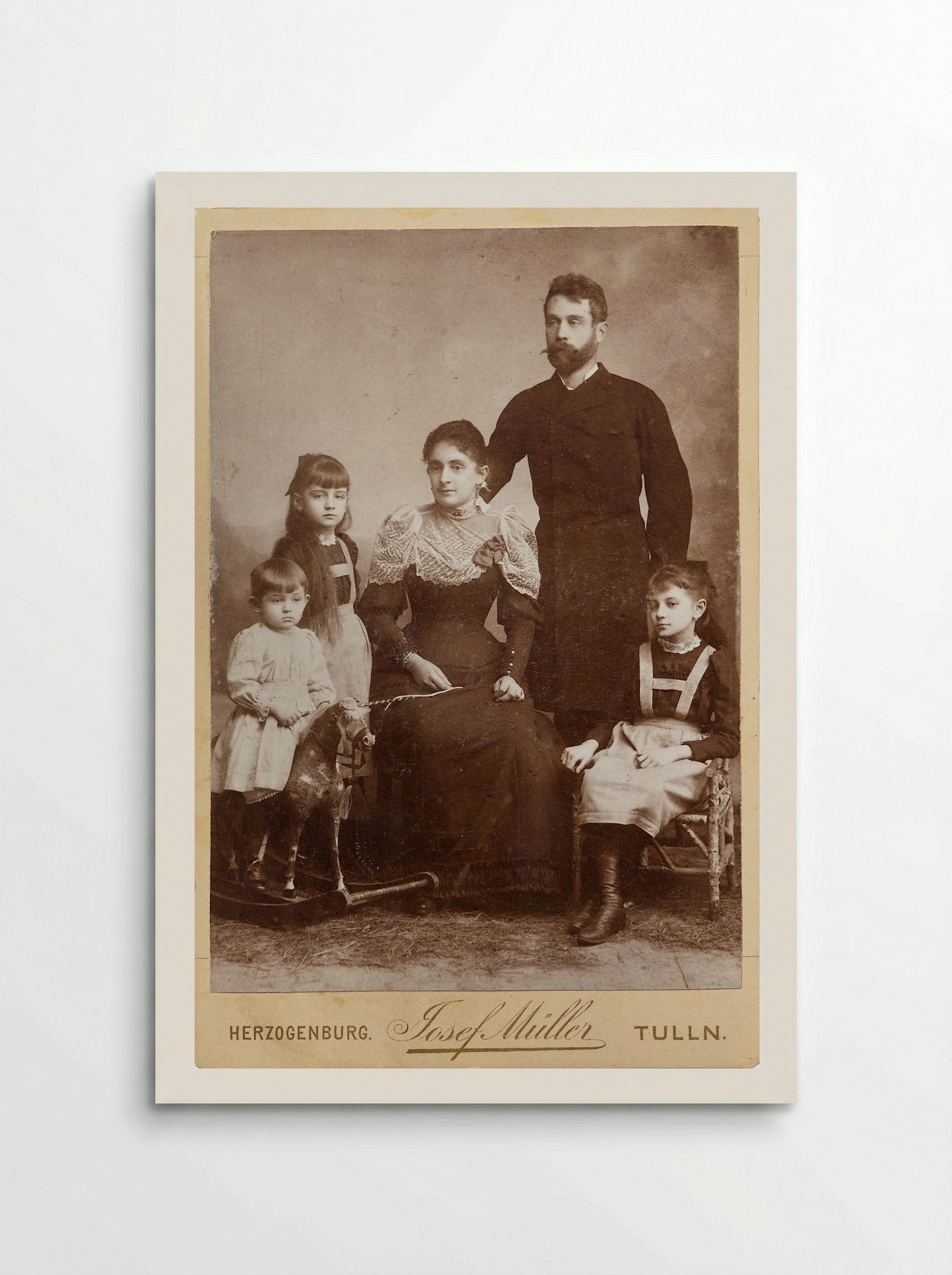 The Family (The Schiele Family Portrait) - Josef Müller - Poster