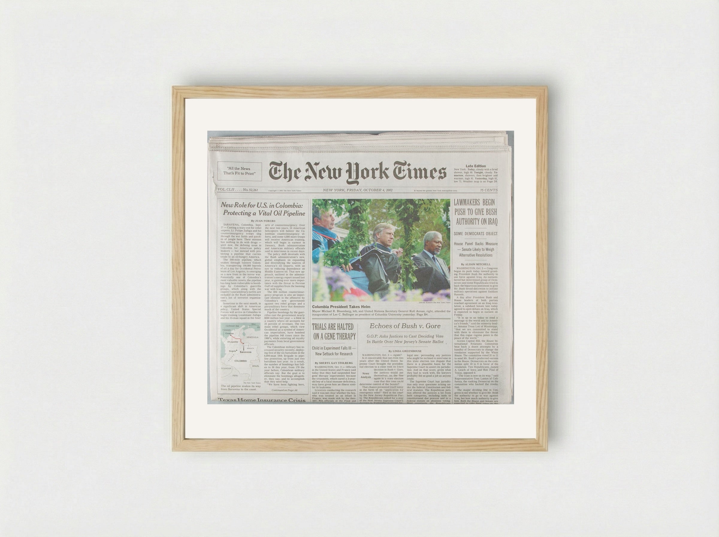 The New York Times, Business Day, 4 October 2002 - Karin Sander - Framed Print Wood