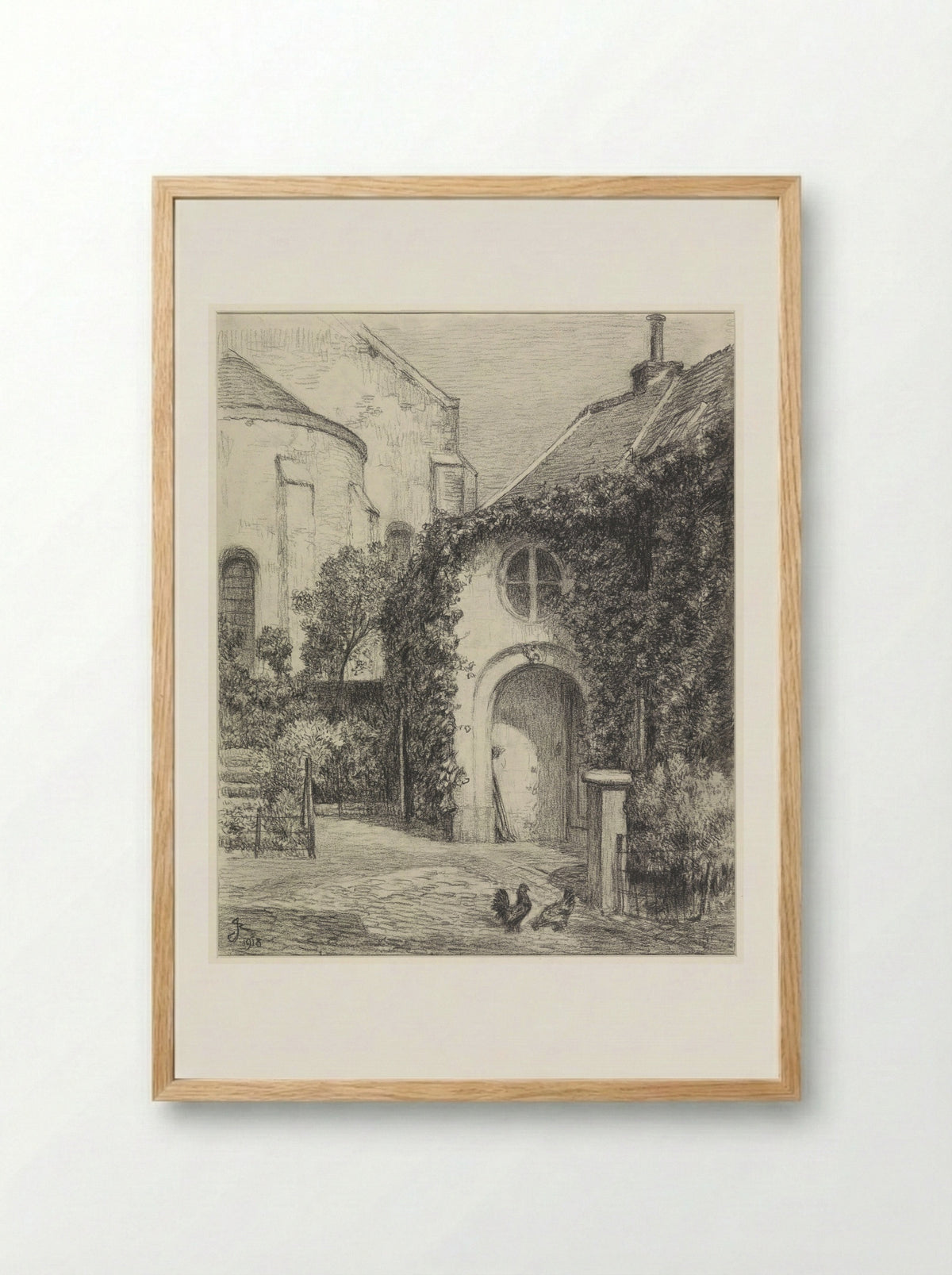 Tuinportaal aan de achterzijde van een kerk - René Janssens - Framed Print Wood