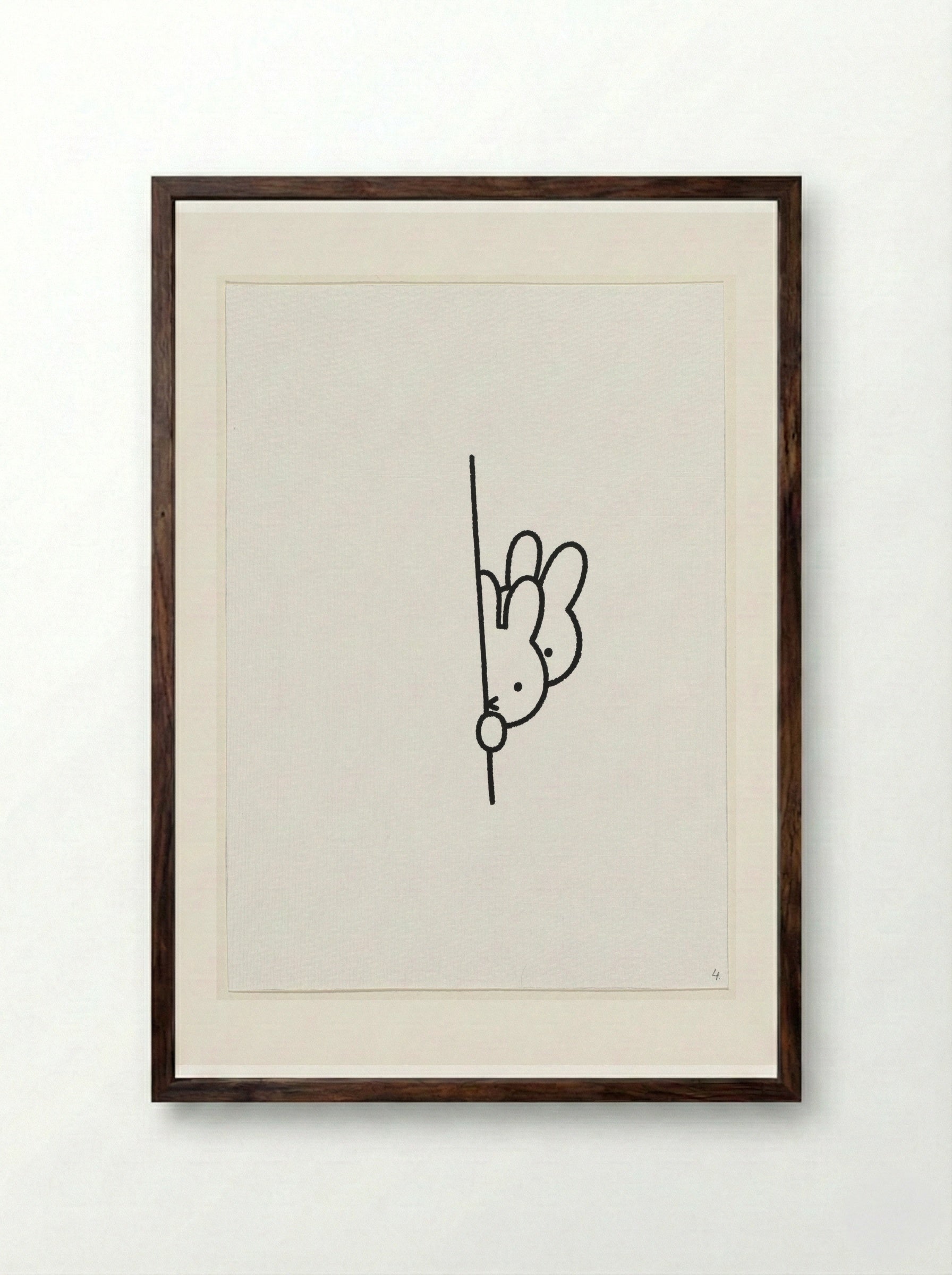 Twee konijnenhoofden achter muur II - Dick Bruna - Framed Print Dark Wood