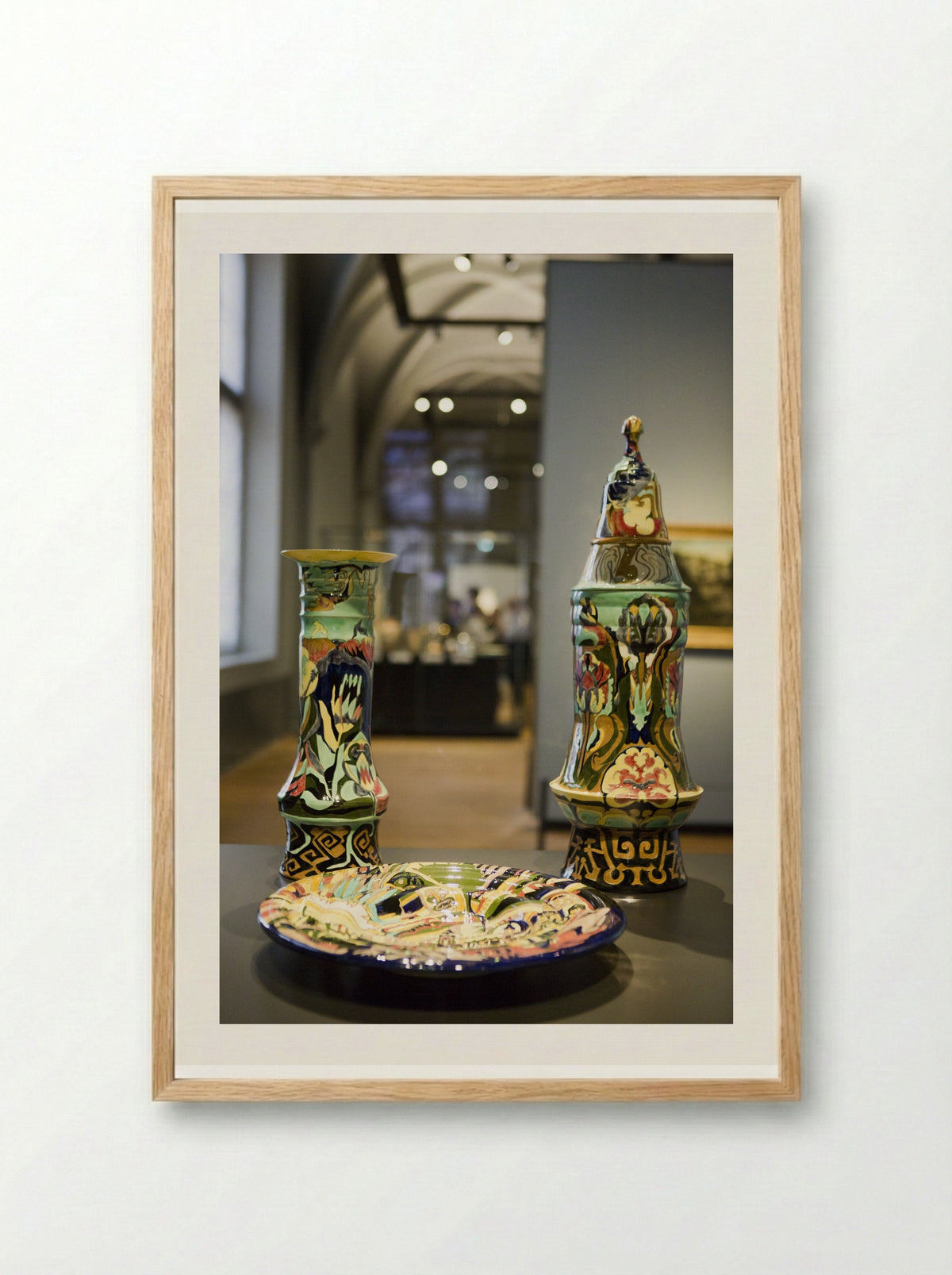 Twee puntkommen, één bol en één hol - Theo Colenbrander - Framed Print Wood