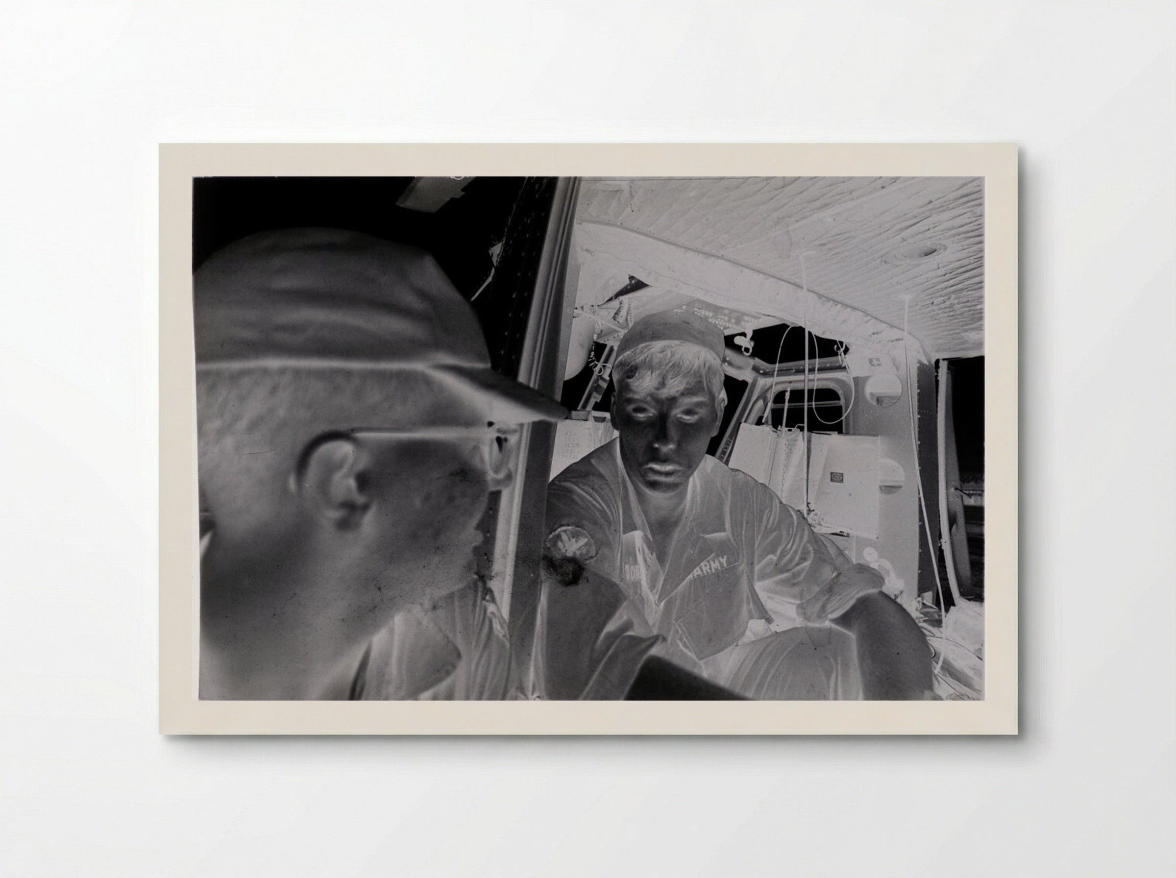 Untitled (Soldiers Outside Medevac Helicopter, Vietnam) - Gordon W. Gahan - Poster