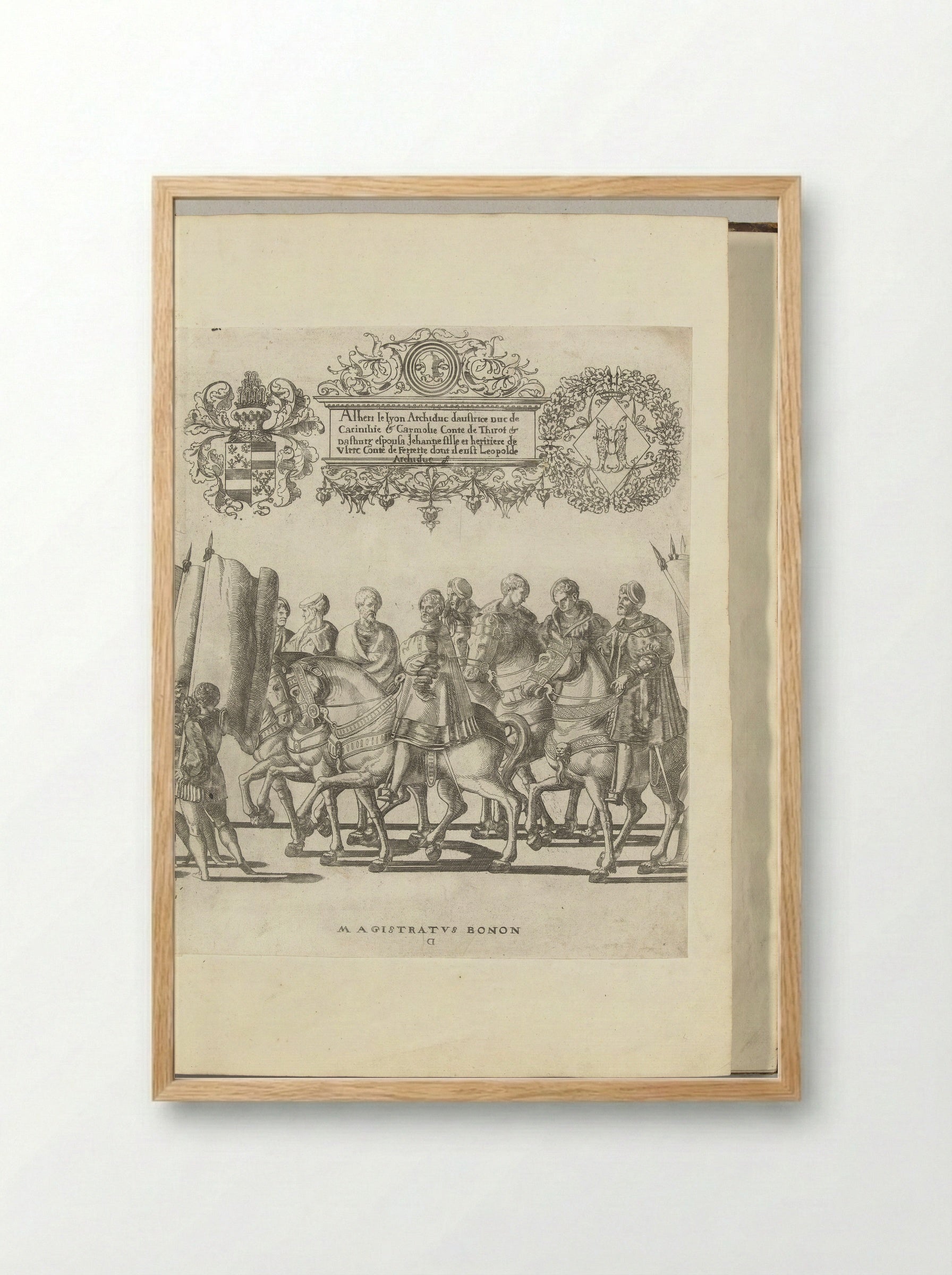 Vaandeldragers en magistraten, plaat D - Nicolaas Hogenberg - Framed Print Wood