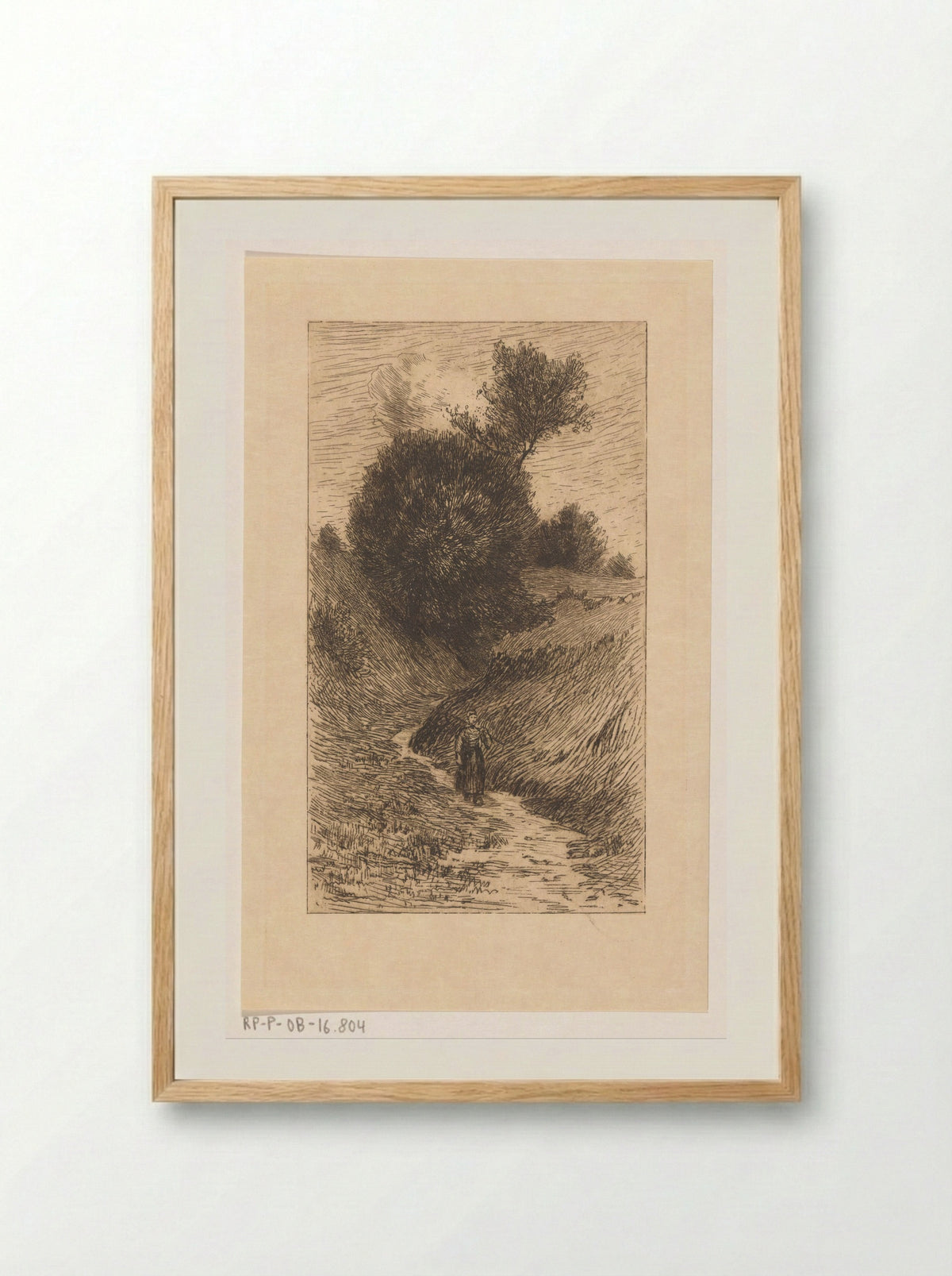 Vrouw op een holle weg - Anton L. Koster - Framed Print Wood