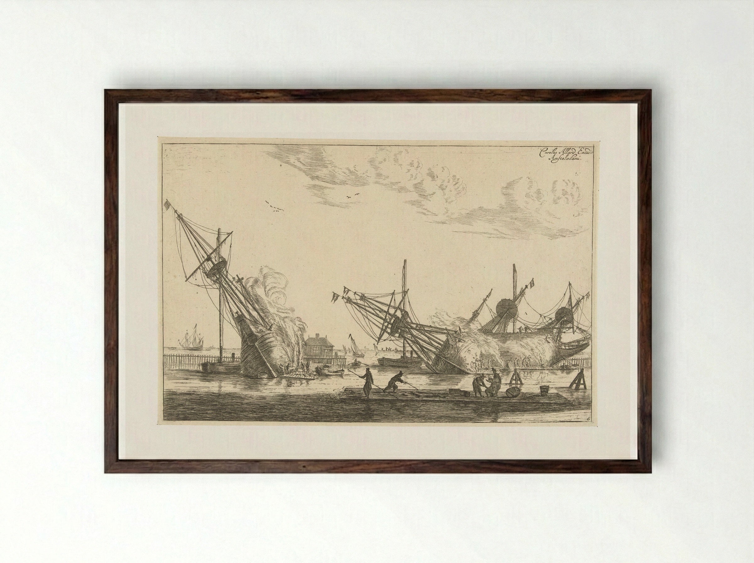 Waterdichtmaken van de rompen van drie fluitschepen - Reinier Nooms - Framed Print Dark Wood