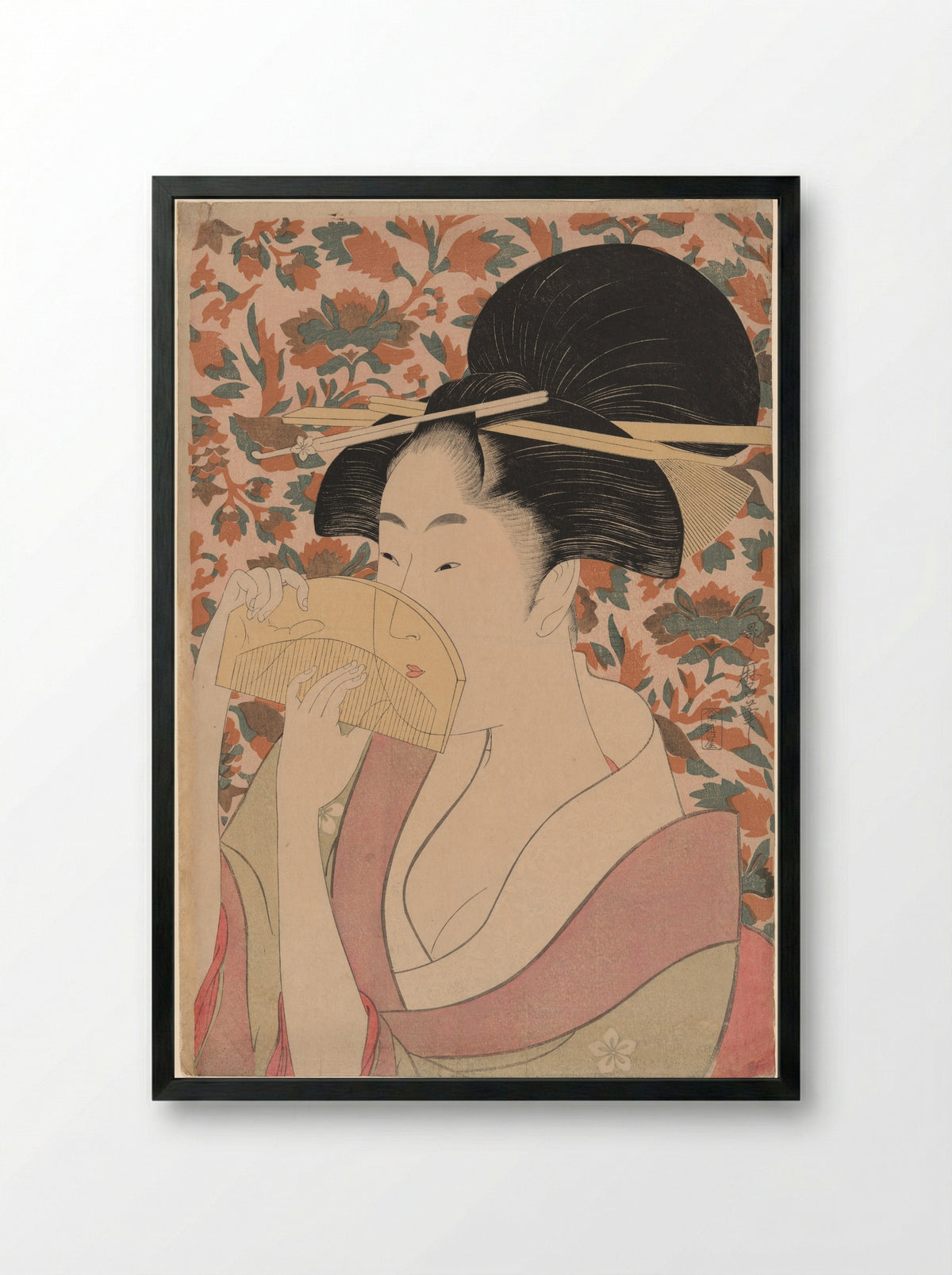 Woman Holding a Tortoise-shell Hair-comb - Kitagawa Utamaro - Framed Print Black