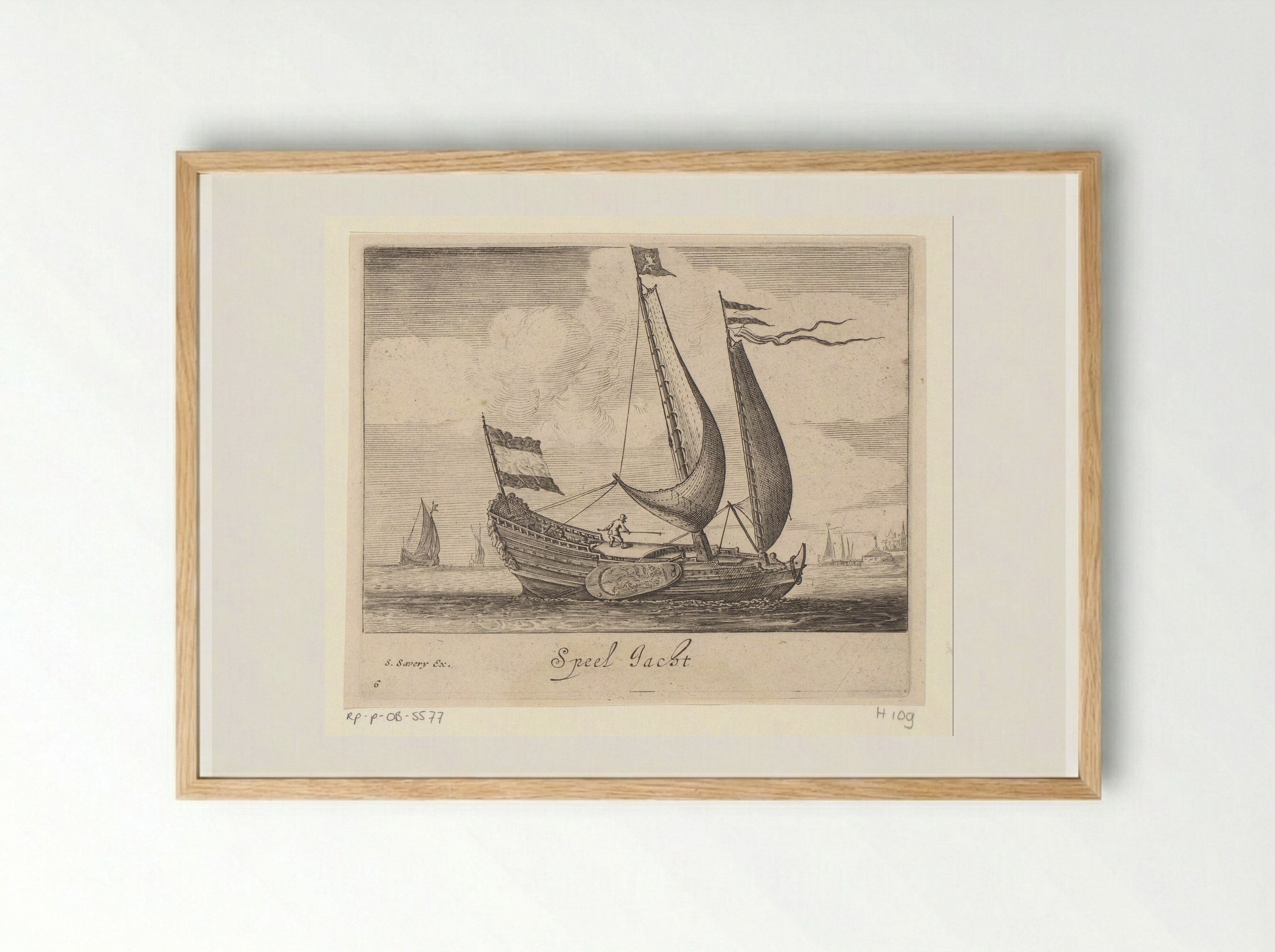 Zeilende tweemaster, van opzij gezien - Salomon Savery - Framed Print Wood